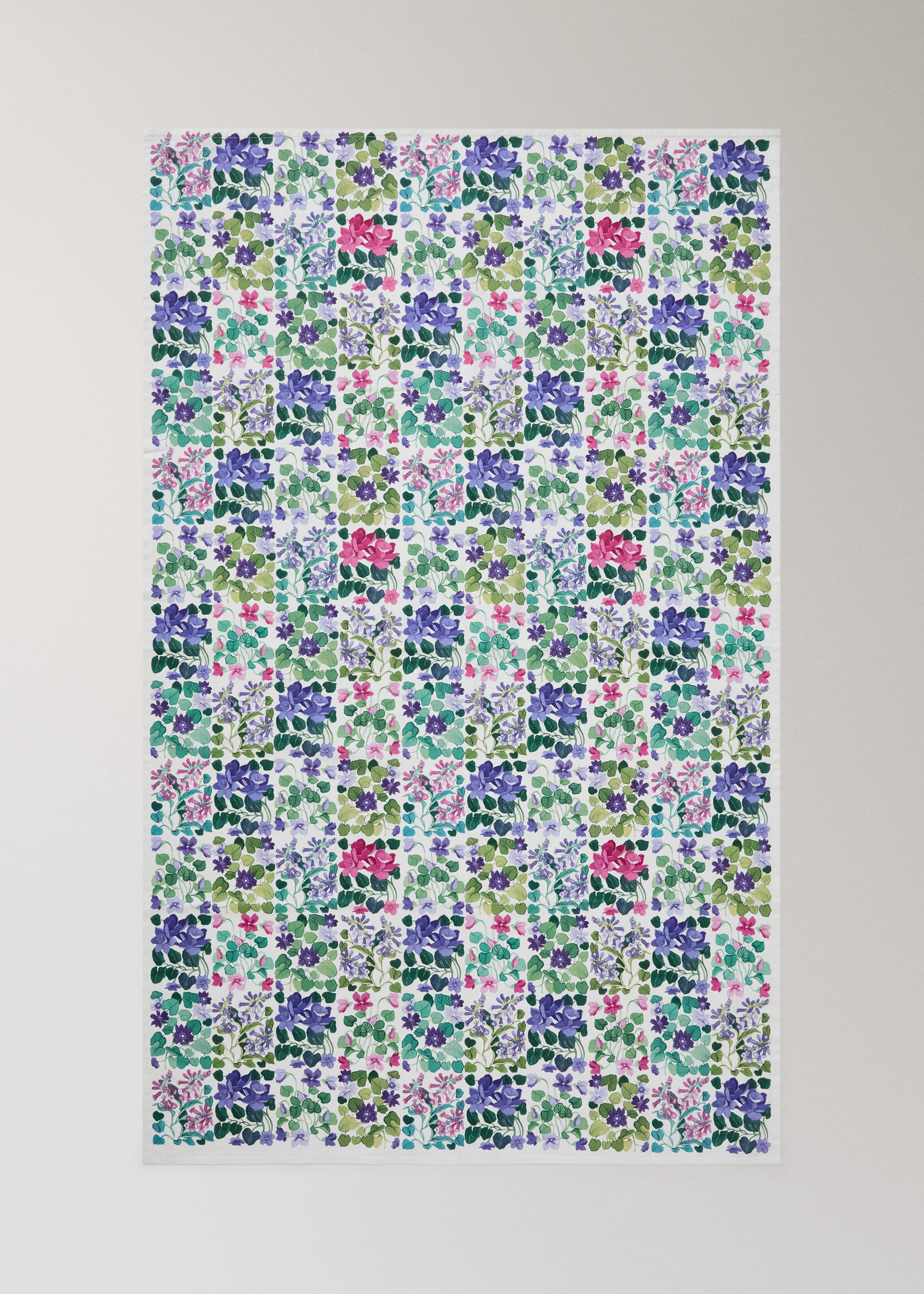 Cotton tablecloth with floral print, suitable for 6 to 8 people - Details of the article 3