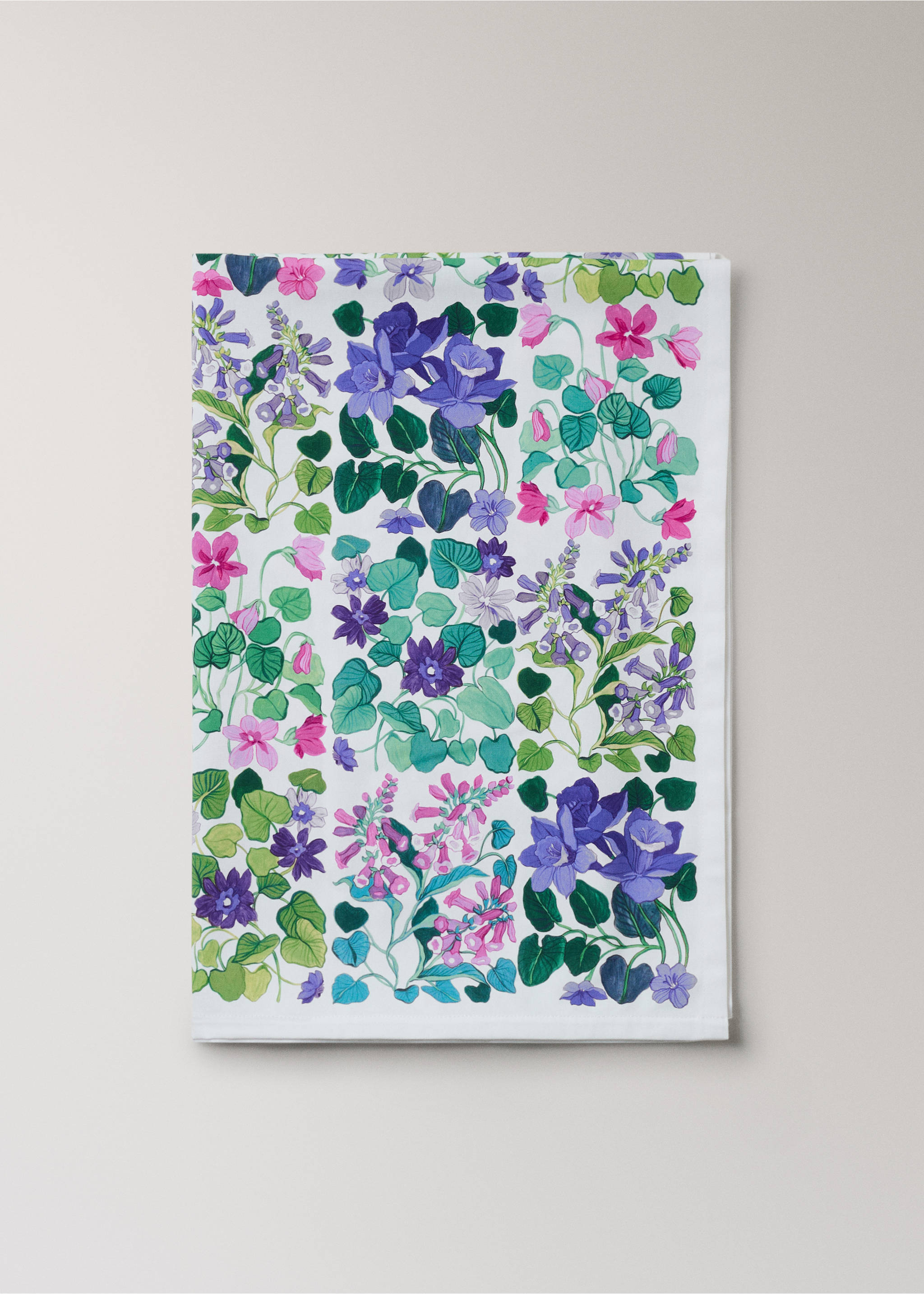 Cotton tablecloth with floral print, suitable for 6 to 8 people - Article without model, White. Ref: 27035160-00.