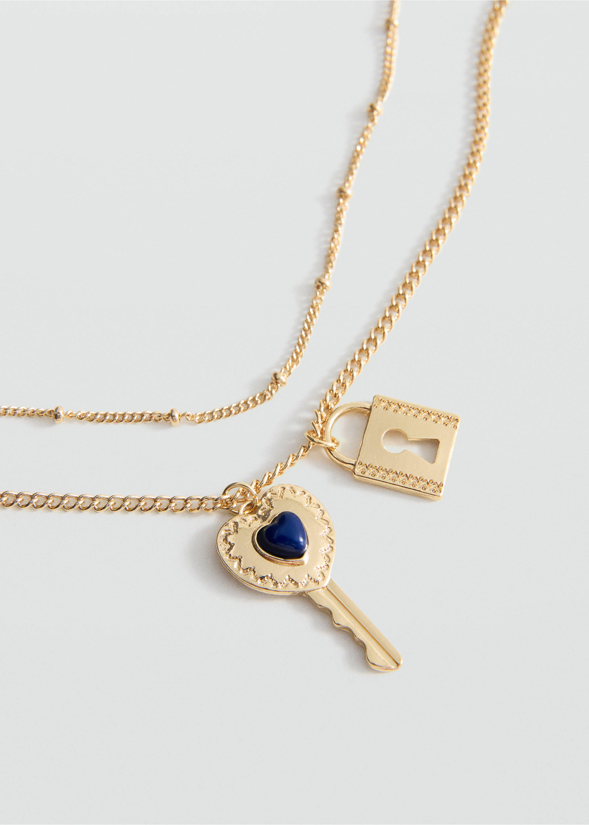 Collar cadenas múltiples - Plano medio, Oro. Ref: 27035163-00.