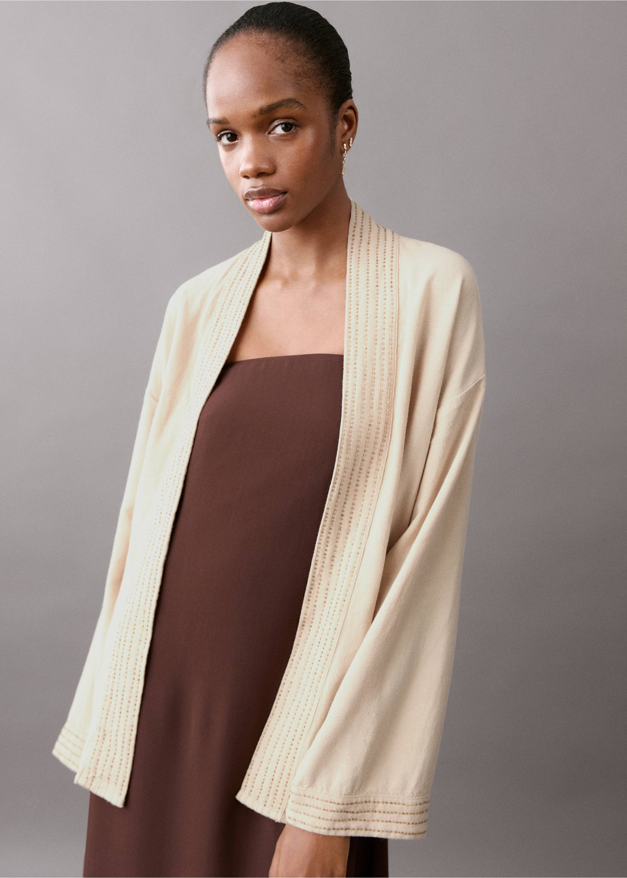 Veste style kimono brillante - Plan général, Sable. Ref: 27035812-00.