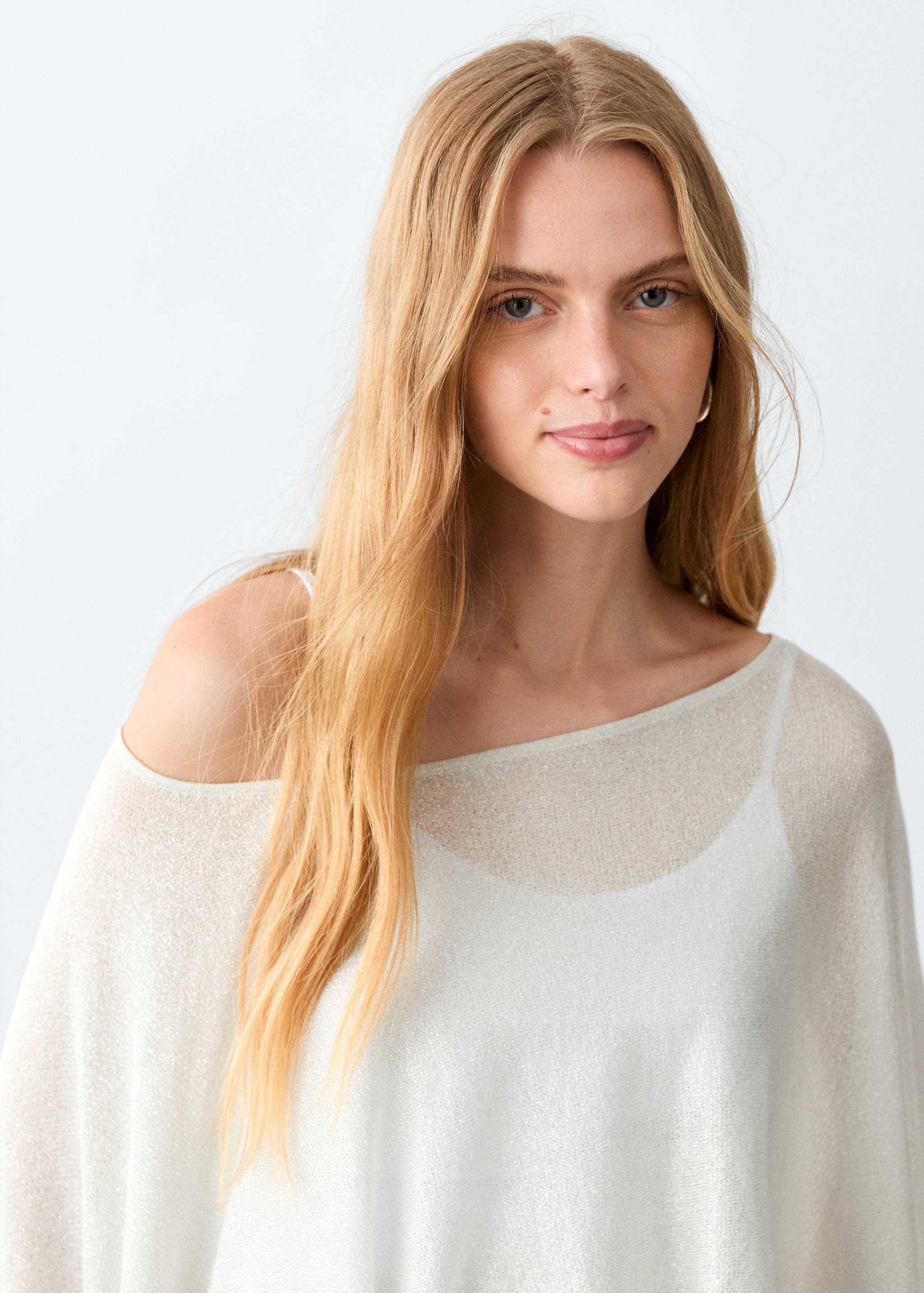 Cape asymétrique en maille lurex - Détail de l'article 3