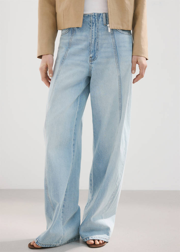 Balloon jeans with seams