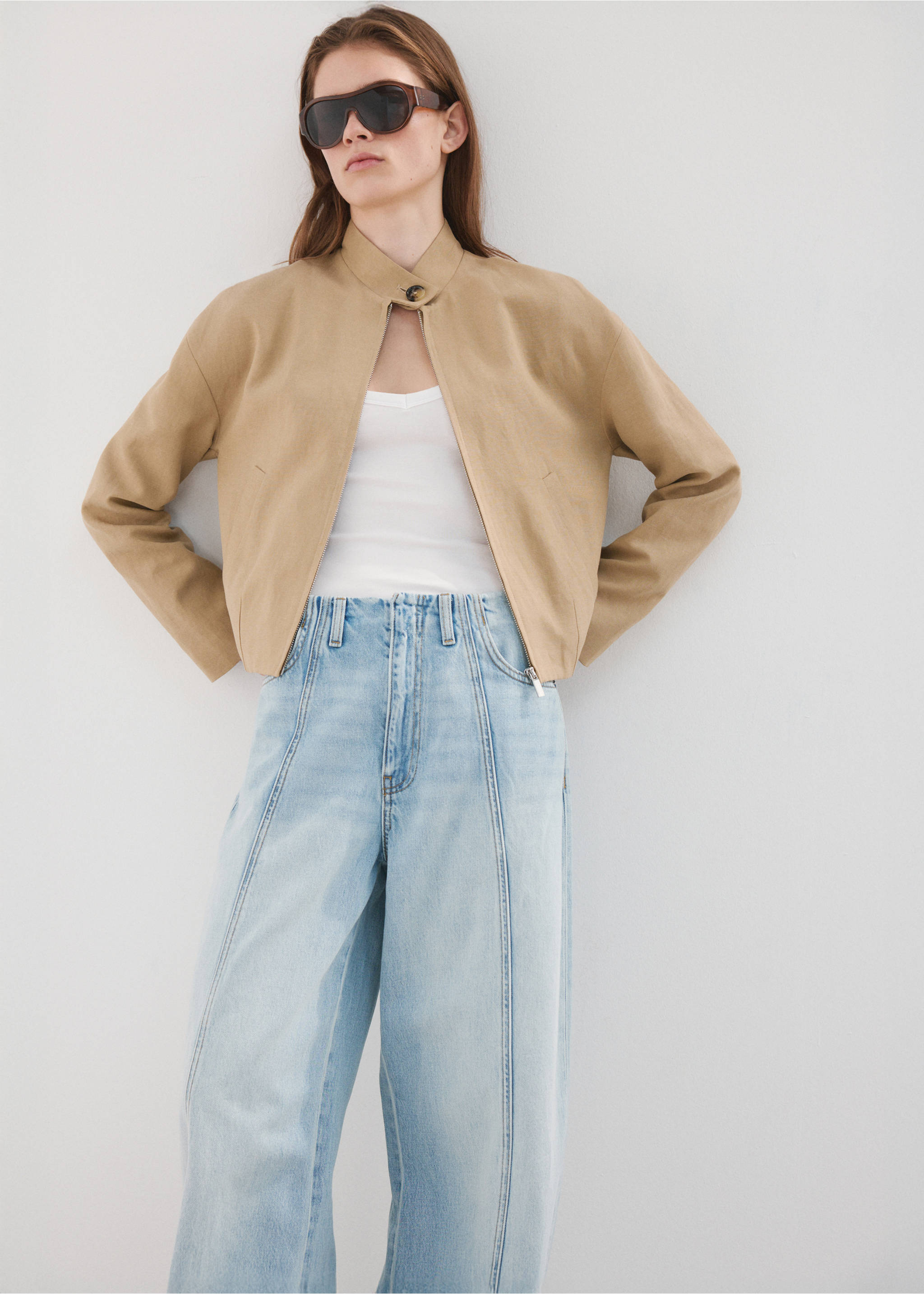 Balloon seam jeans - Details of the article 1, Medium Blue. Ref: 27035819-00.