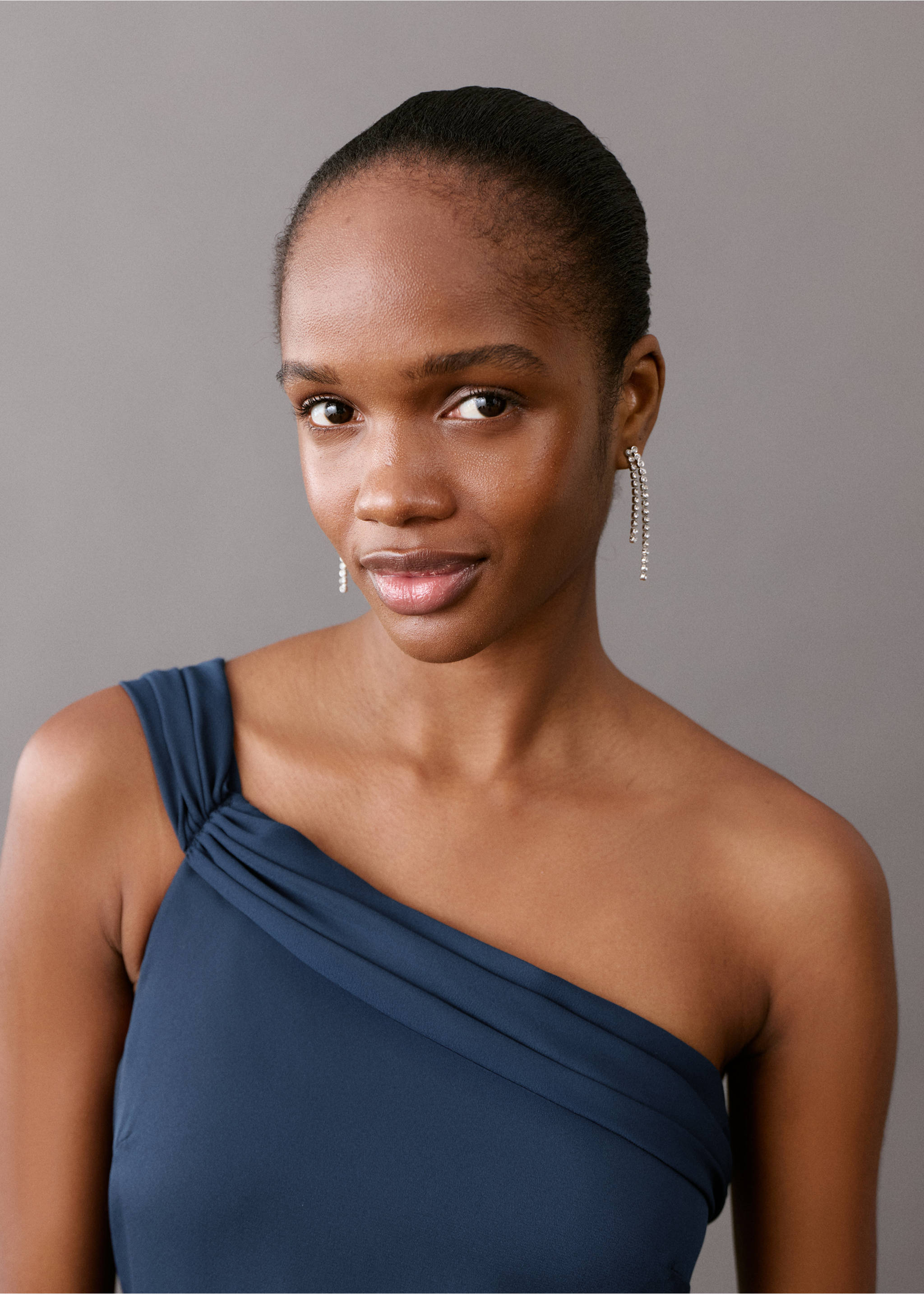 Vestit asimètric - Detall de l'article 1, Blau marí fosc. Ref: 27035825-00.