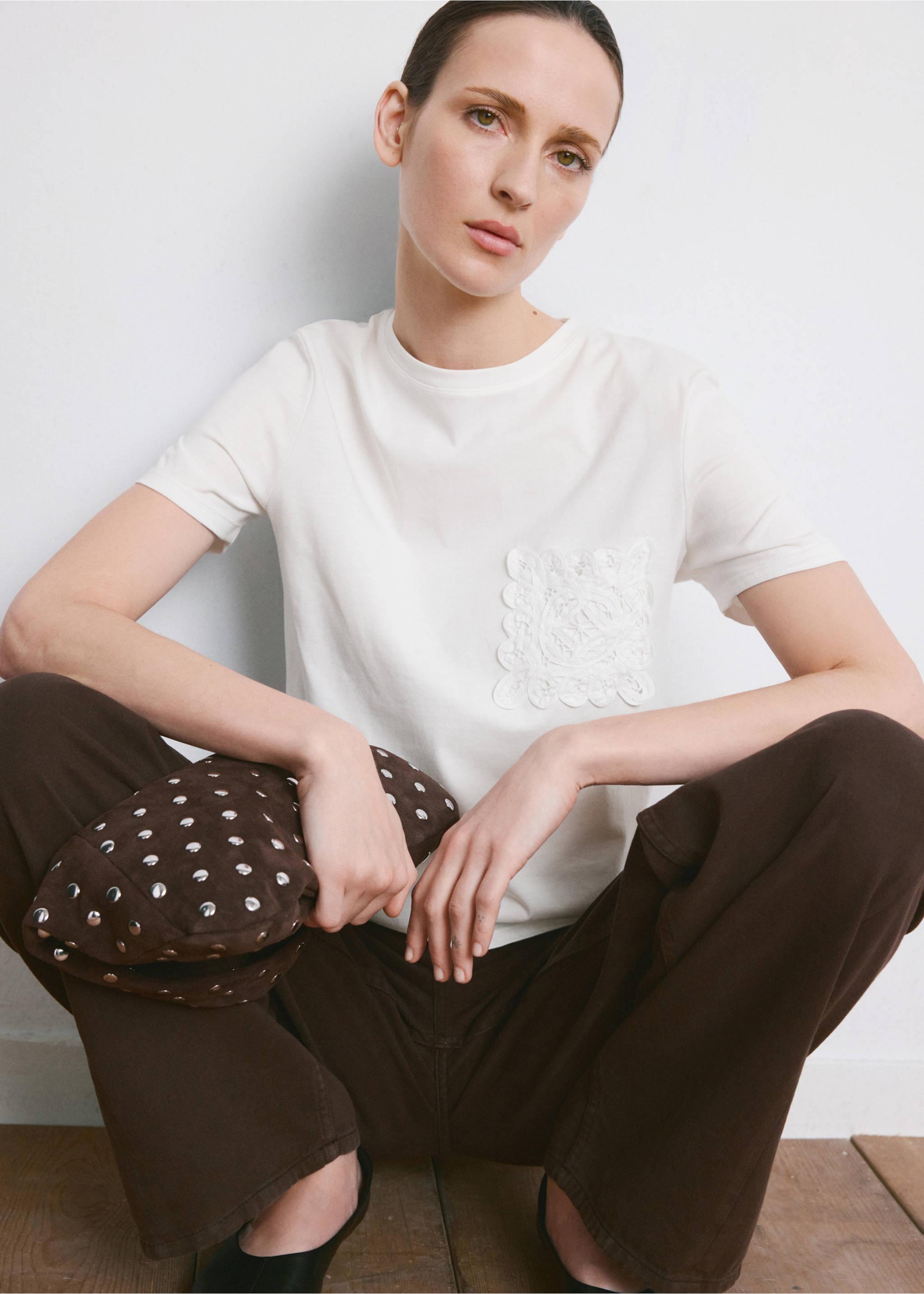 Embroidered cotton T-shirt - Details of the article 6, Off White. Ref: 27035827-00.