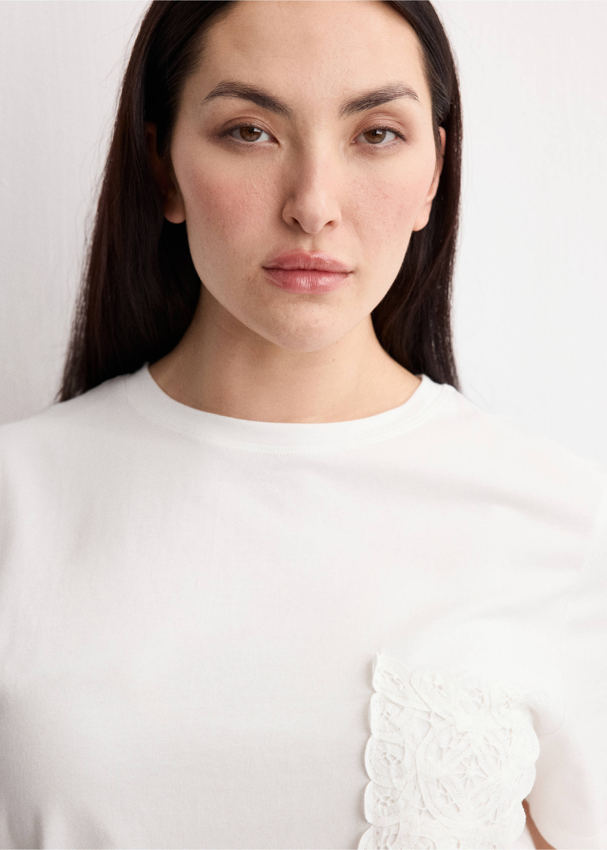 Embroidered cotton T-shirt - Details of the article 4, Off White. Ref: 27035827-00.