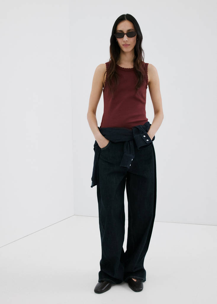 Scalloped edge tops — Brown