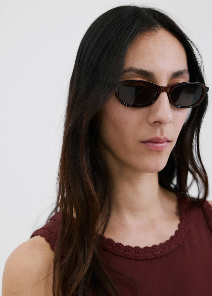 Scalloped edge tops — Brown