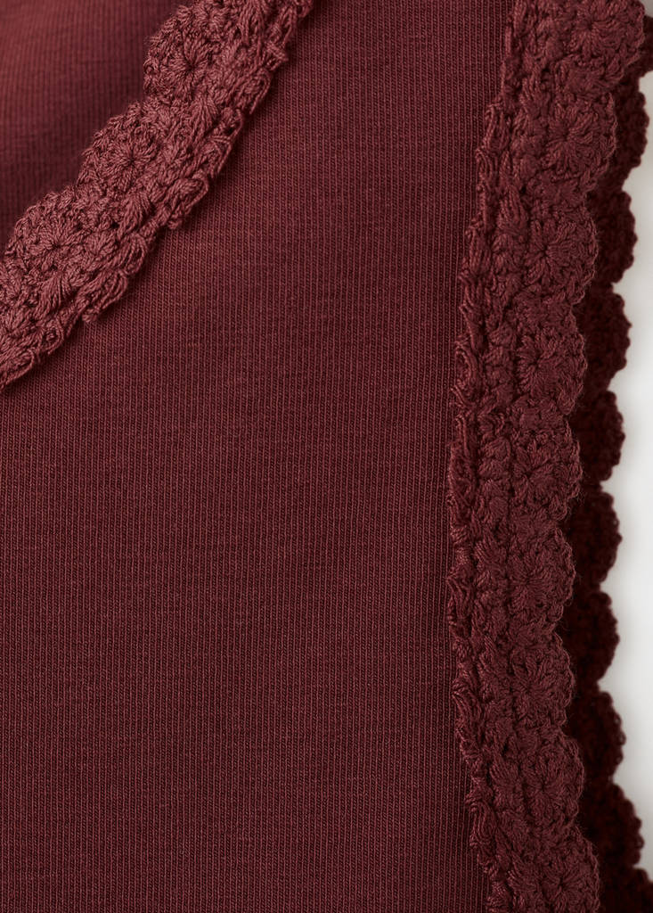 Scalloped edge tops — Brown