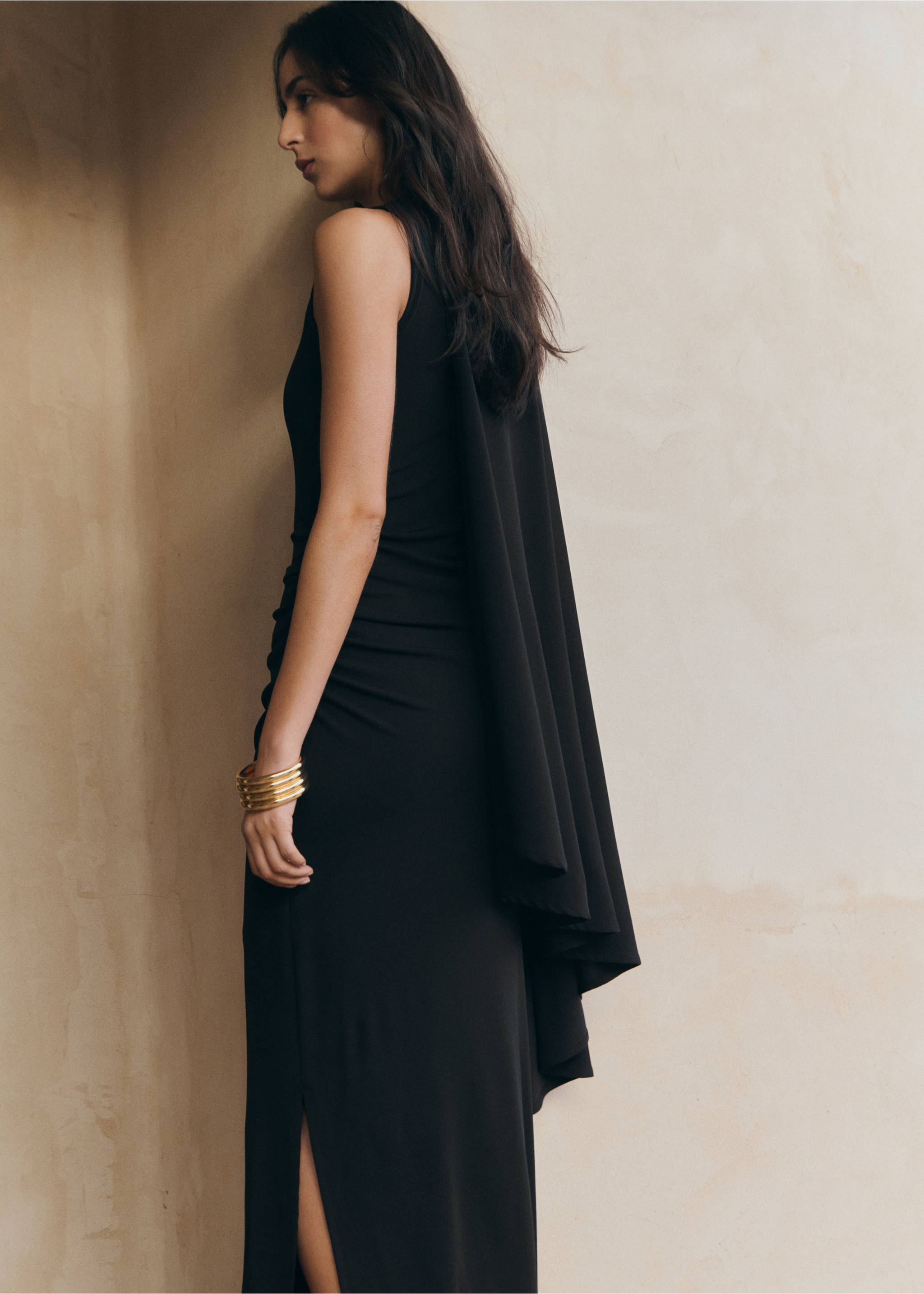Asymmetric cape long dress - Reverse of the article, Black. Ref: 27035840-00.