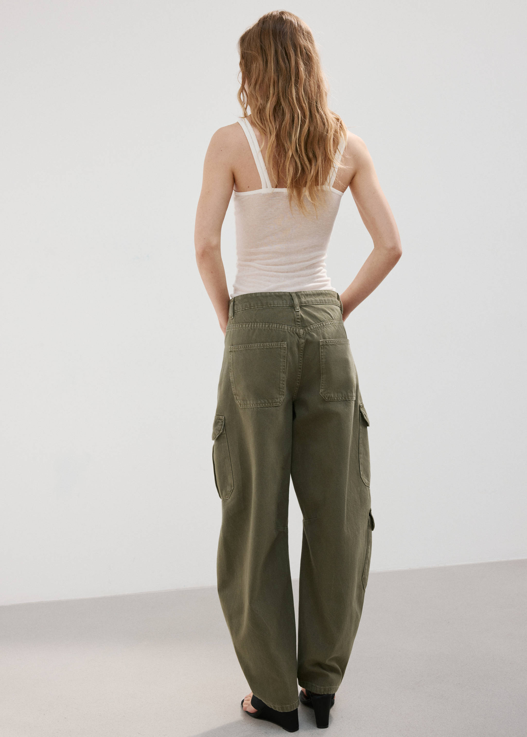 Pocket cargo jeans - Reverse of the article