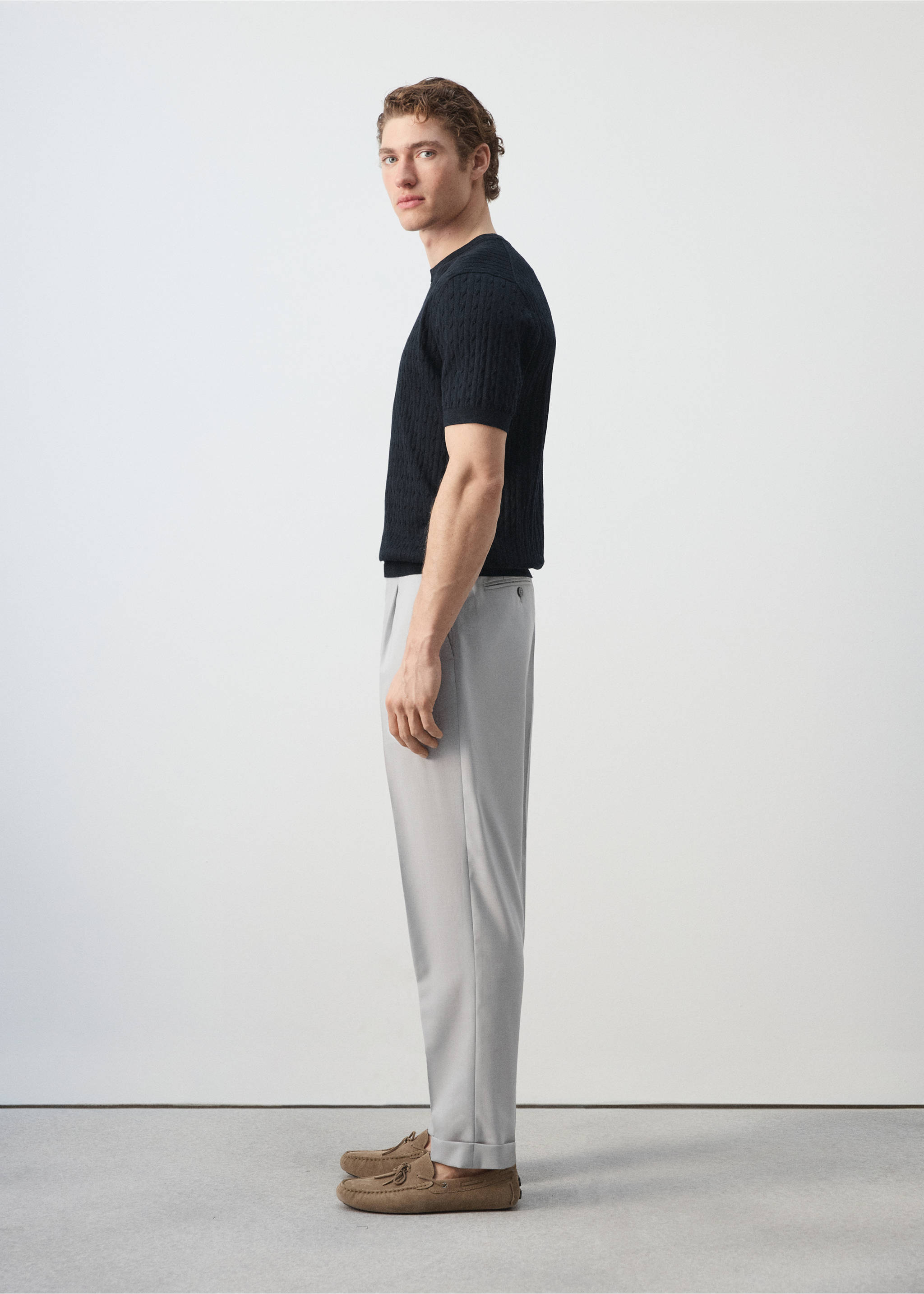 100% virgin wool regular fit trousers - Details of the article 2, Light Heather Grey. Ref: 27035932-02.