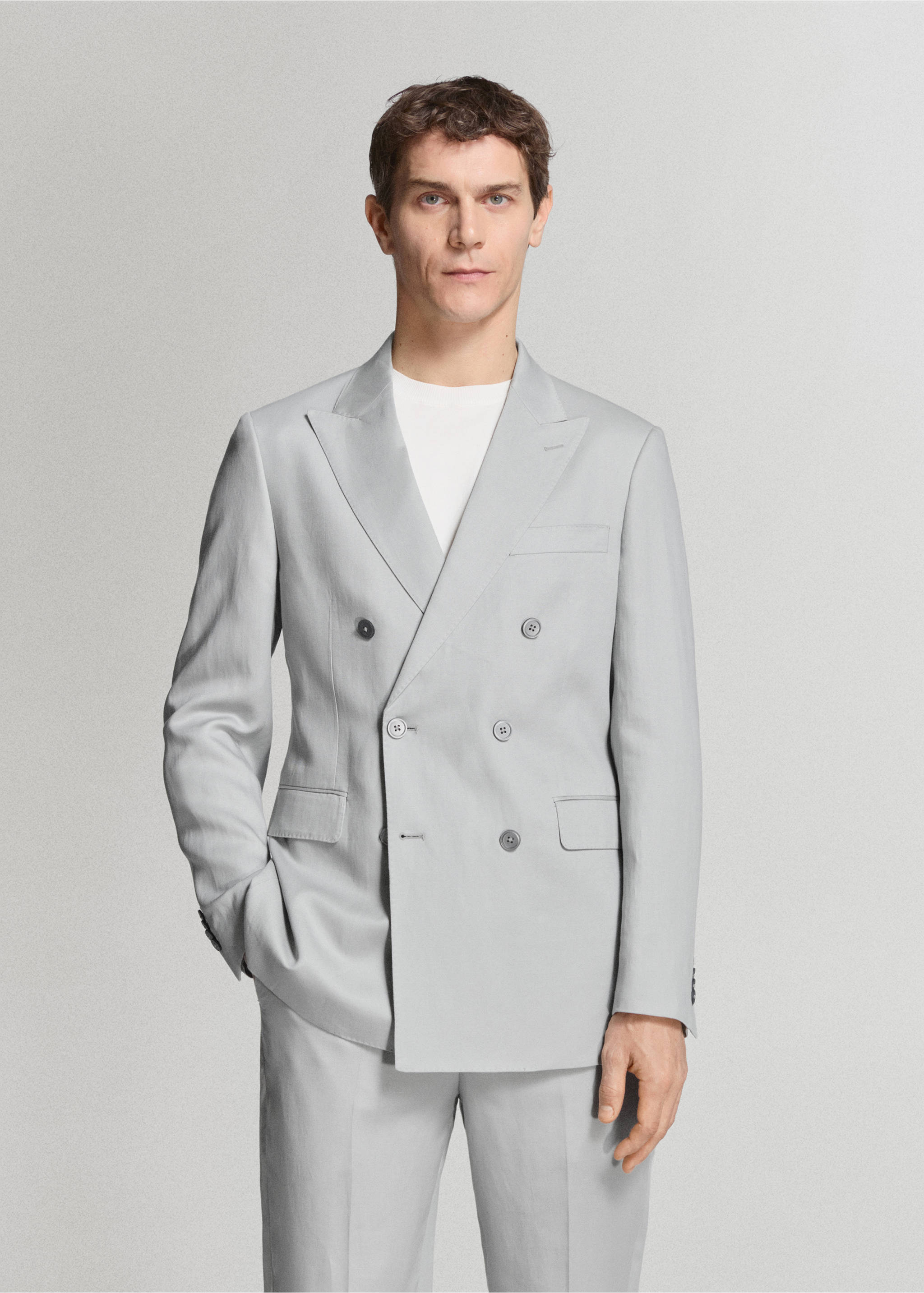 Americana traje Amalfi slim fit cruzada - Plano medio, Azul celeste. Ref: 27035937-01.