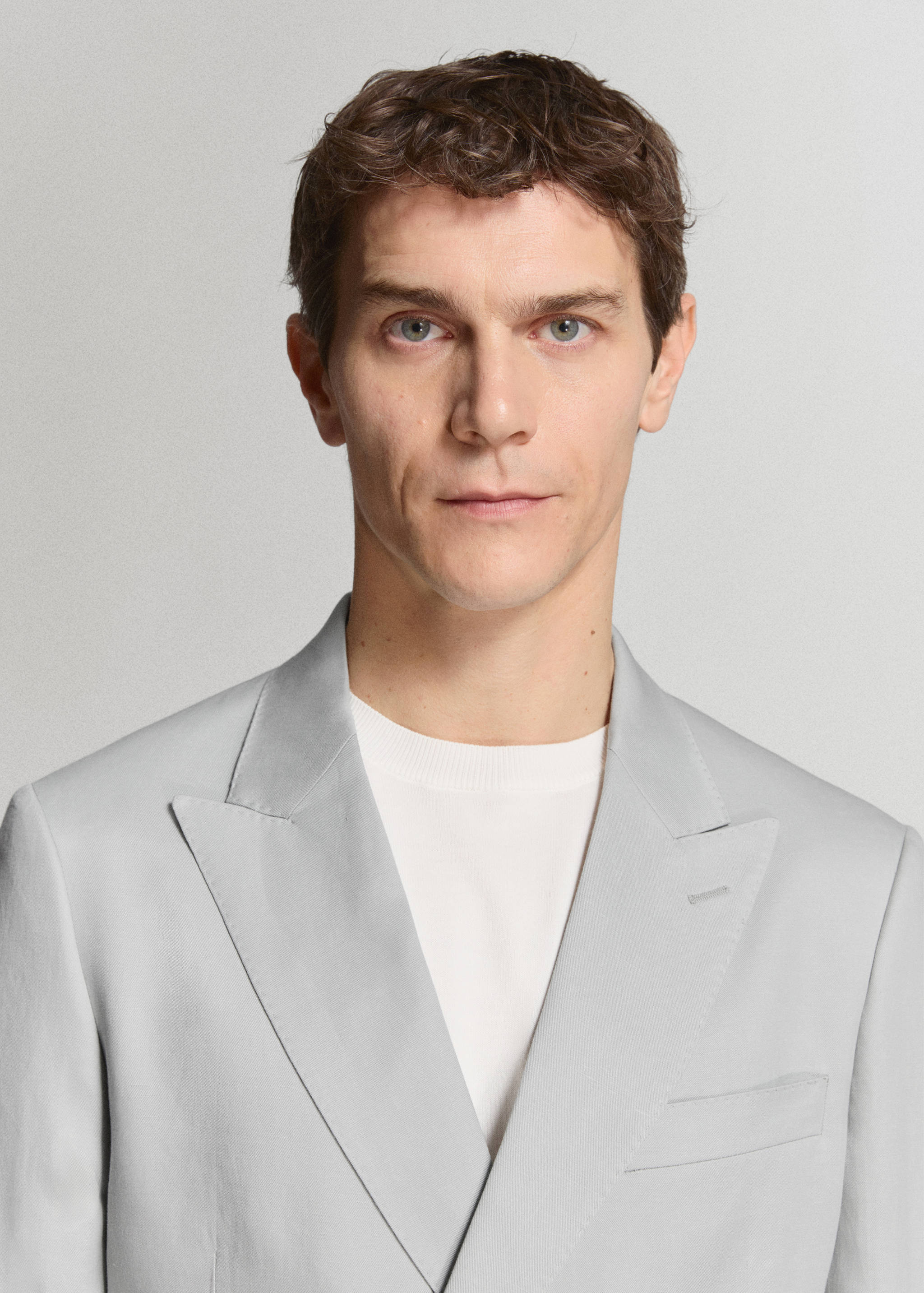 Slim-Fit-Zweireiher Amalfi - Detail des Artikels 1