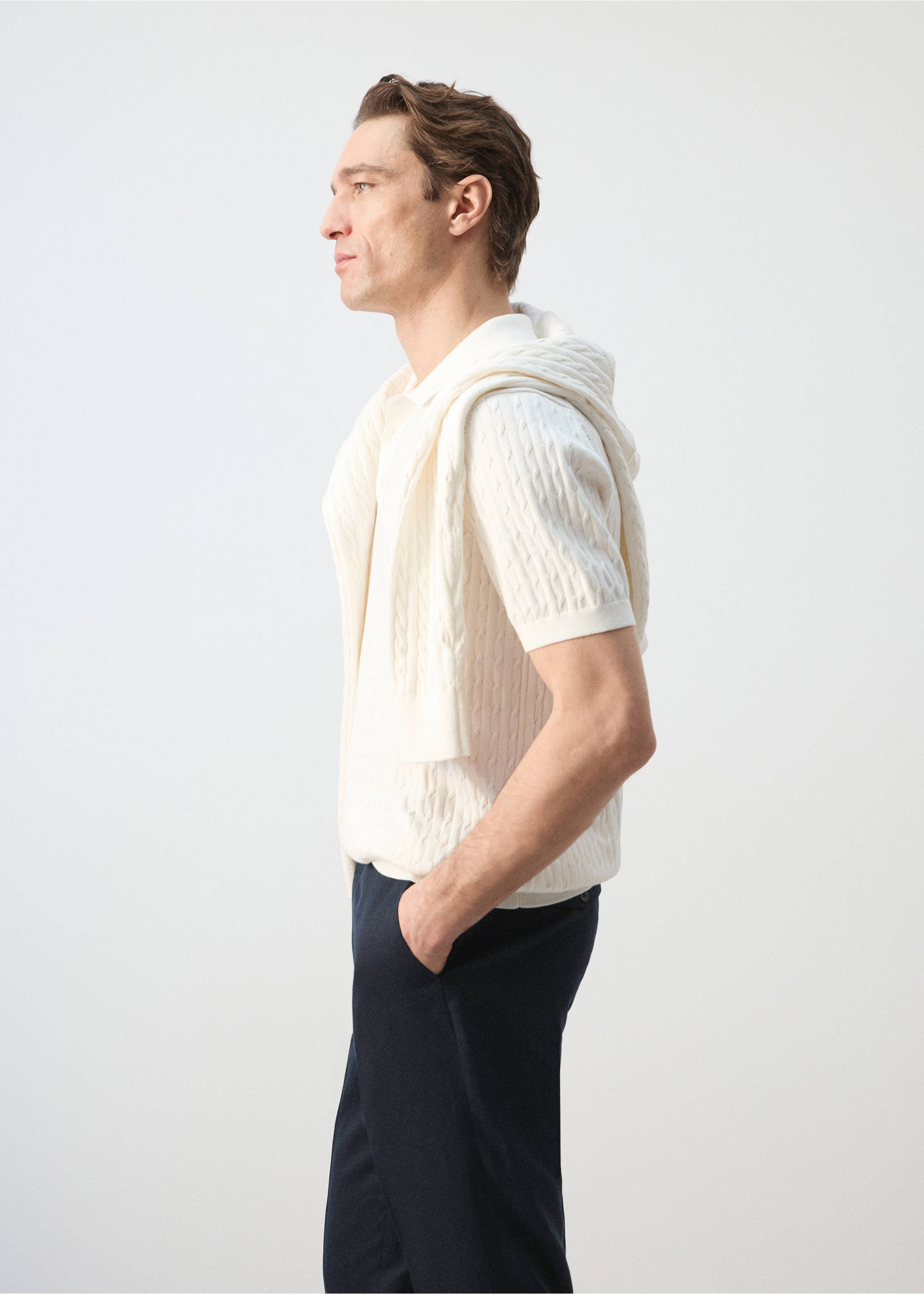Polo punto trenzado 100% algodón - Detalle del artículo 2, Blanco roto. Ref: 27035946-00.