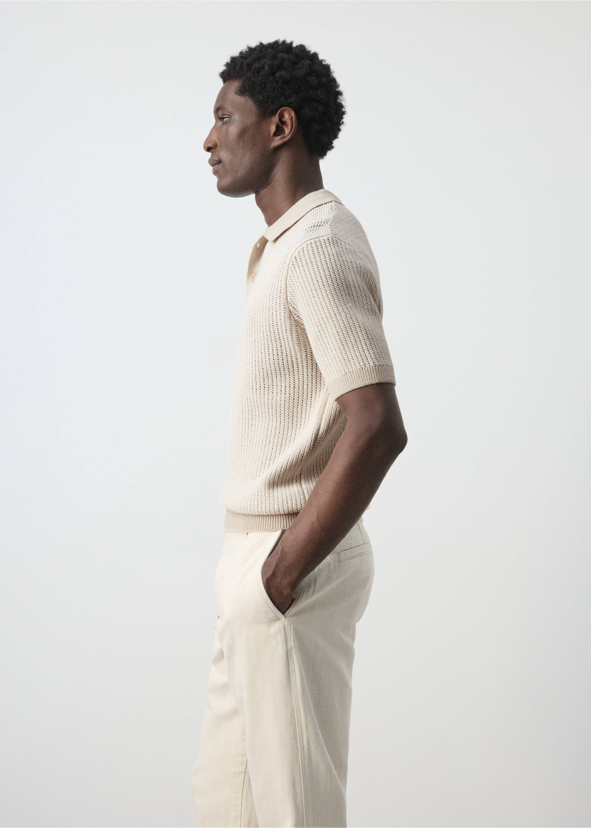 Polo punto algodón textura - Detalle del artículo 2, Blanco roto. Ref: 27035947-00.