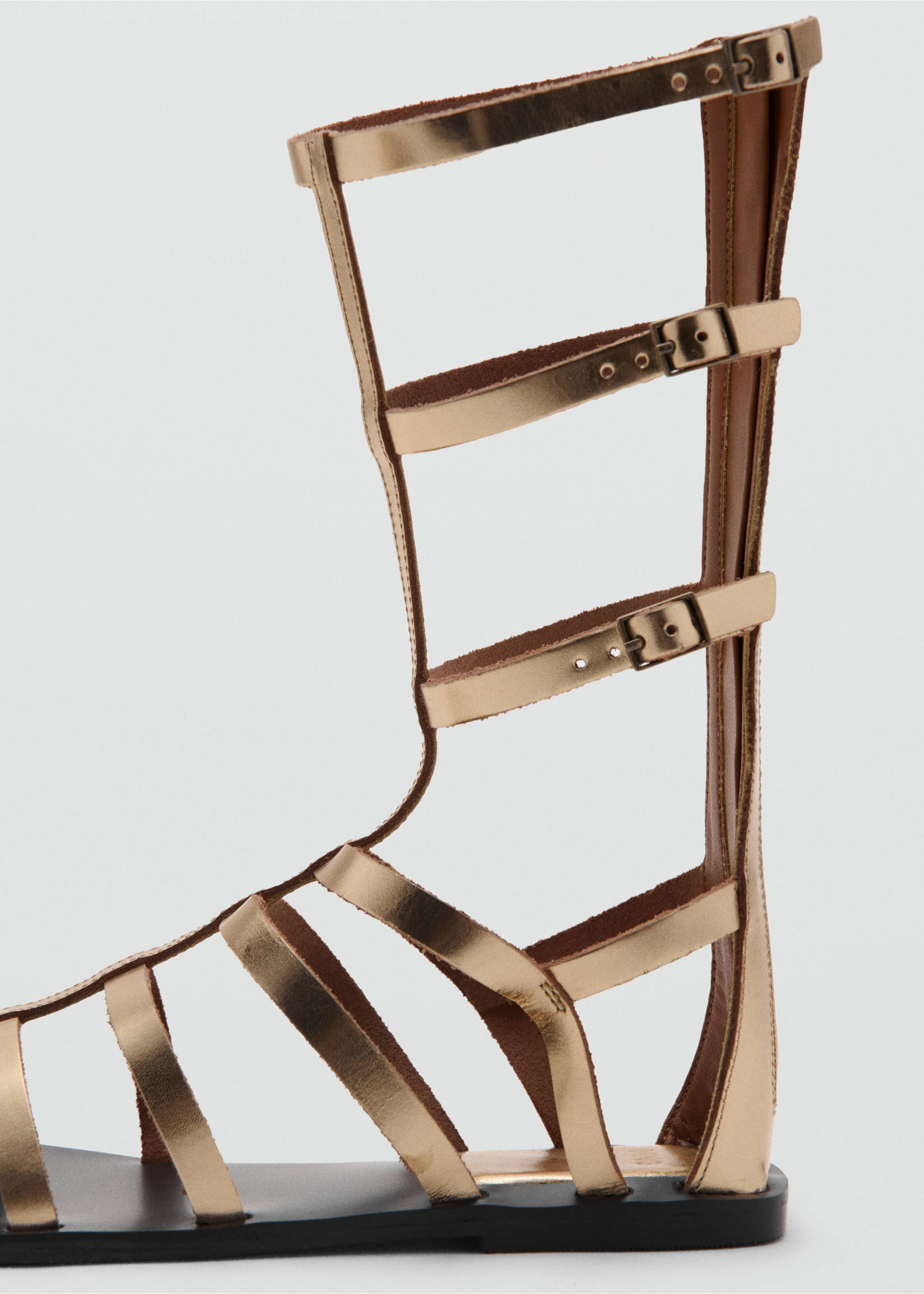 Кожаные римские сандалии с металлизированной отделкой - Деталь изделия 1, Золото. Ref: 27035950-00.