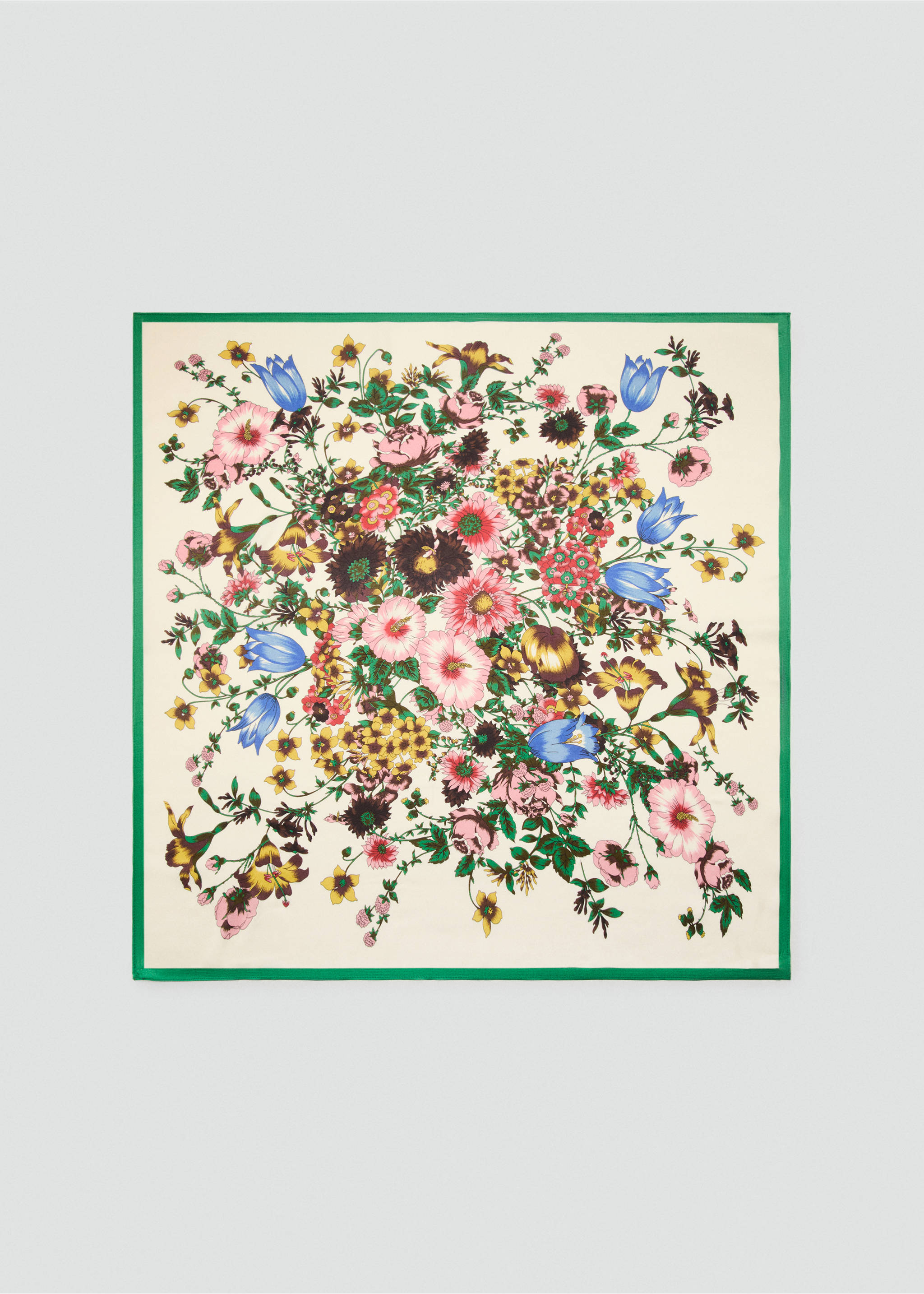 Foulard satiné fleurs - Article sans modèle, Vert. Ref: 27035953-00.