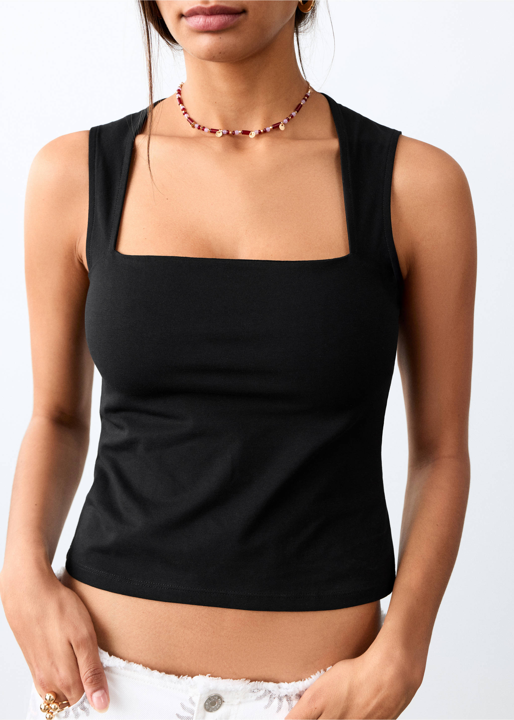 Fitted top with wide straps - Details of the article 6, Black. Ref: 27035963-00.