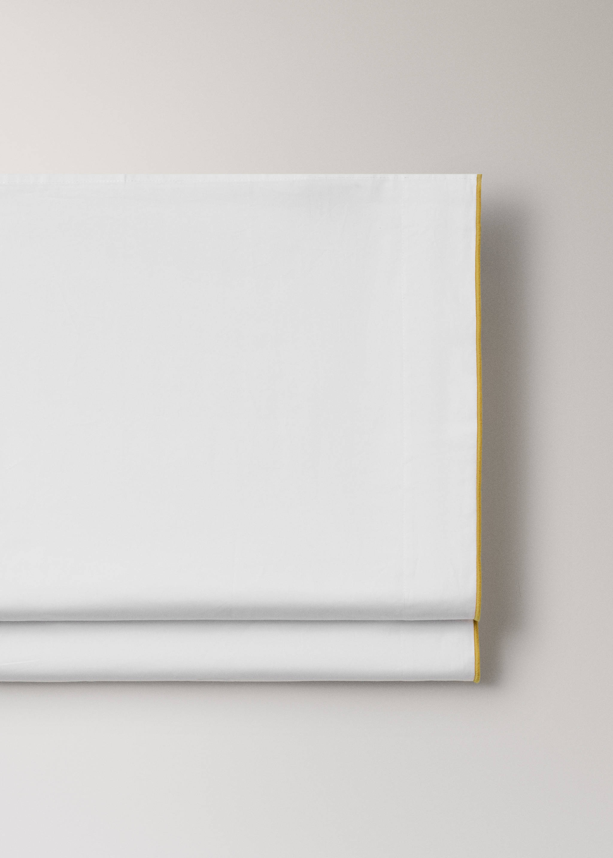 200-thread count percale cotton top sheet with contrasting overlock for 90 cm bed - Details of the article 2