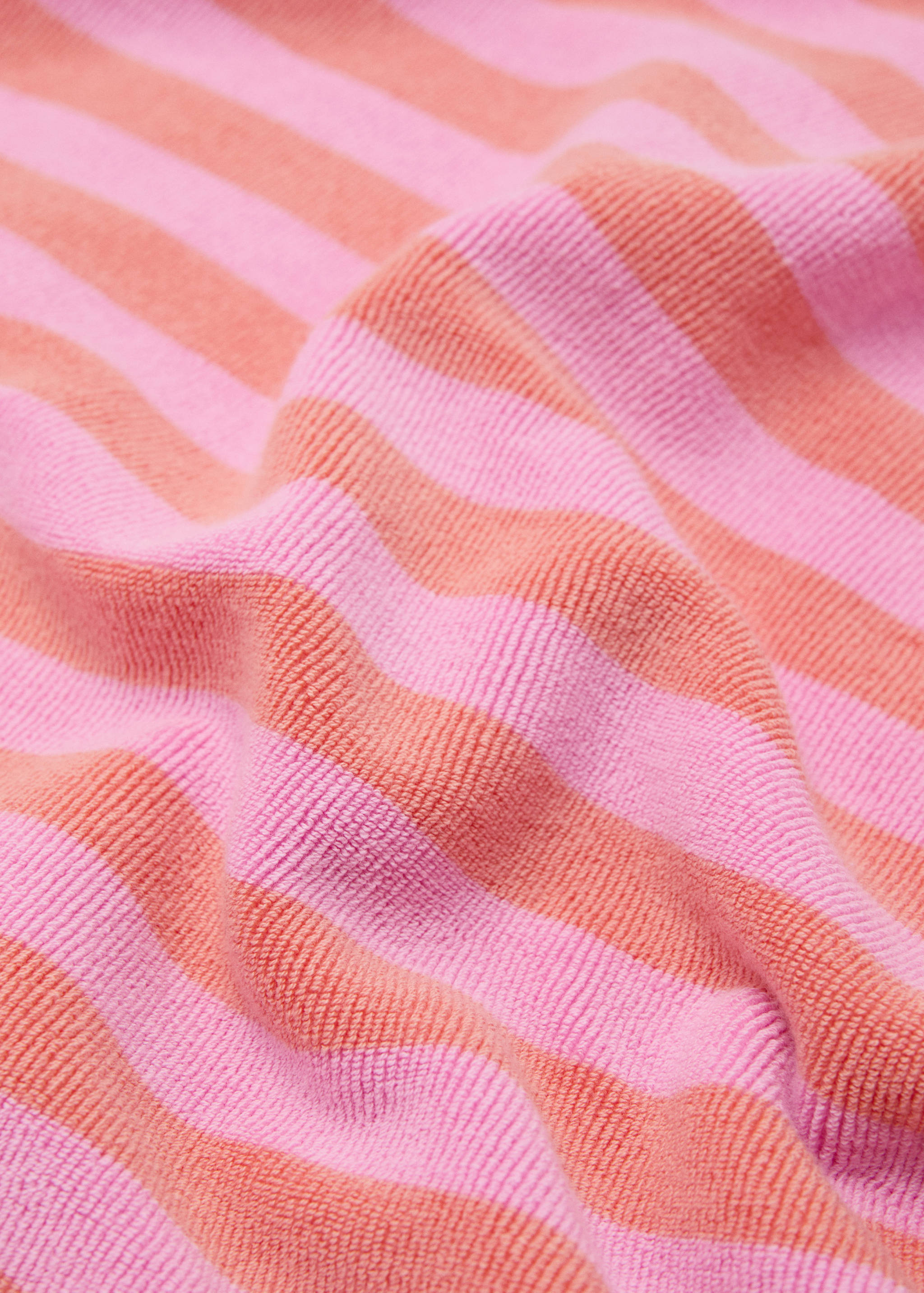 Striped poncho towel - Details of the article 2