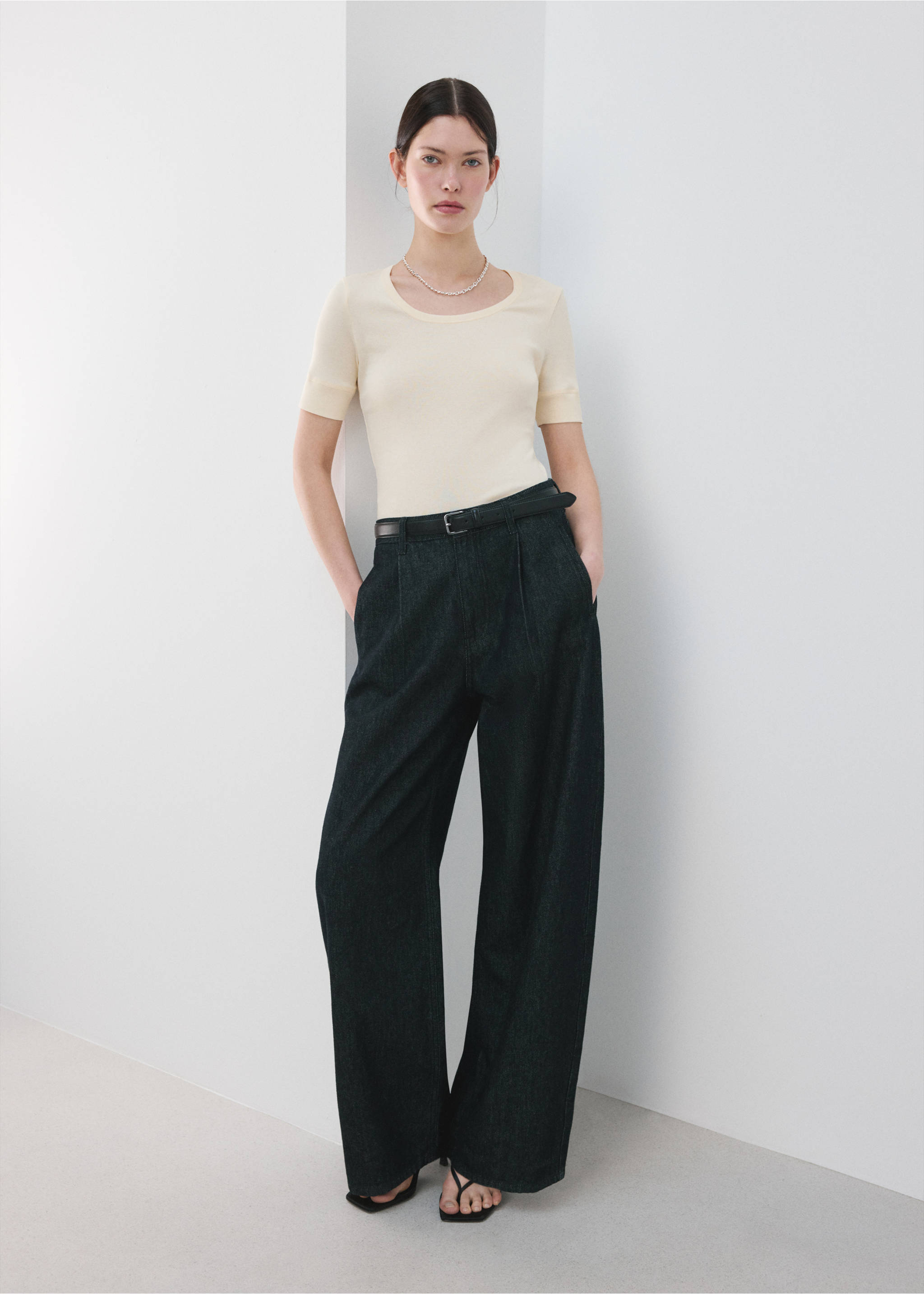 เสื้อยืดแขนสั้นทรงเข้ารูป - เครื่องบินทั่วไป, สีขาวนวล. Ref: 27035998-00.