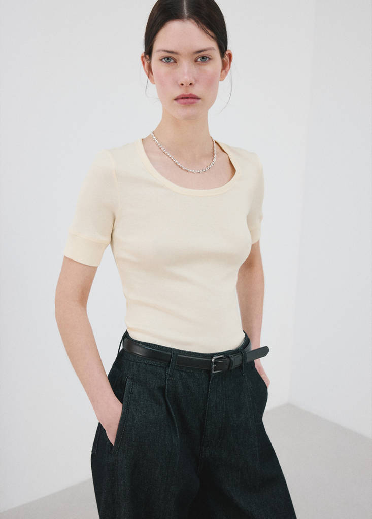 Short-sleeved fitted t-shirt — Off White