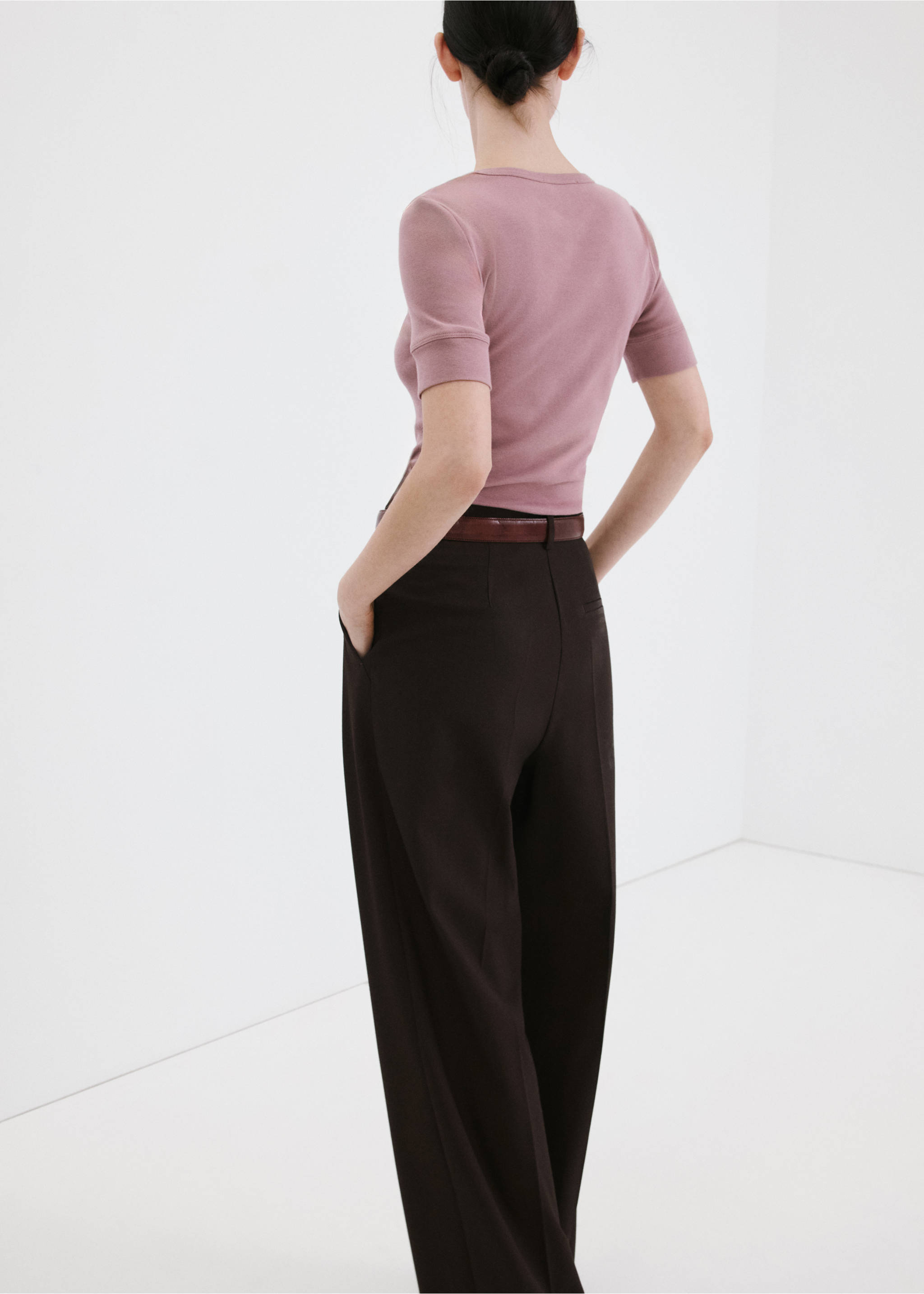 Short-sleeved fitted t-shirt - Reverse of the article, Light/Pastel Purple. Ref: 27035998-00.