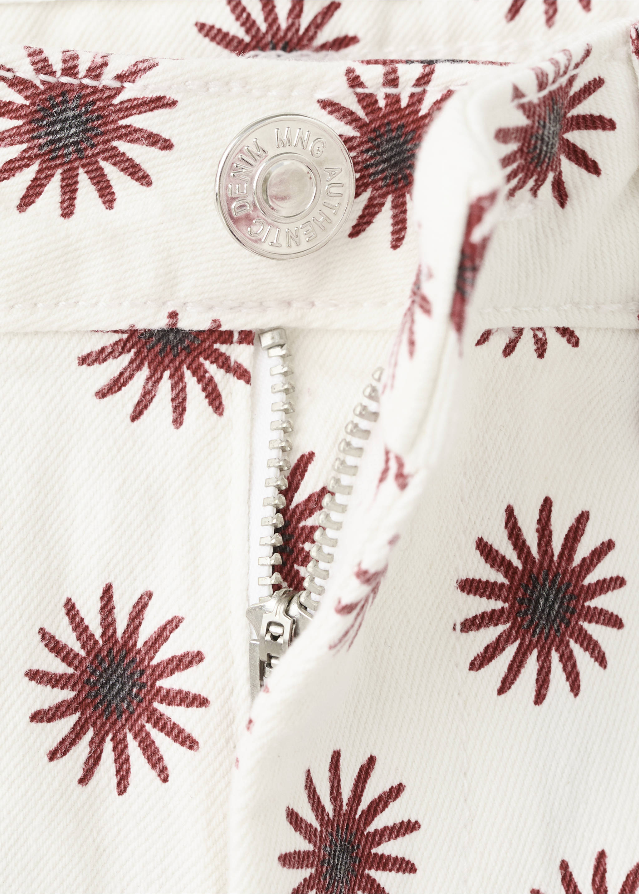 Floral print mini shorts - Details of the article 8, Off White. Ref: 27036343-00.