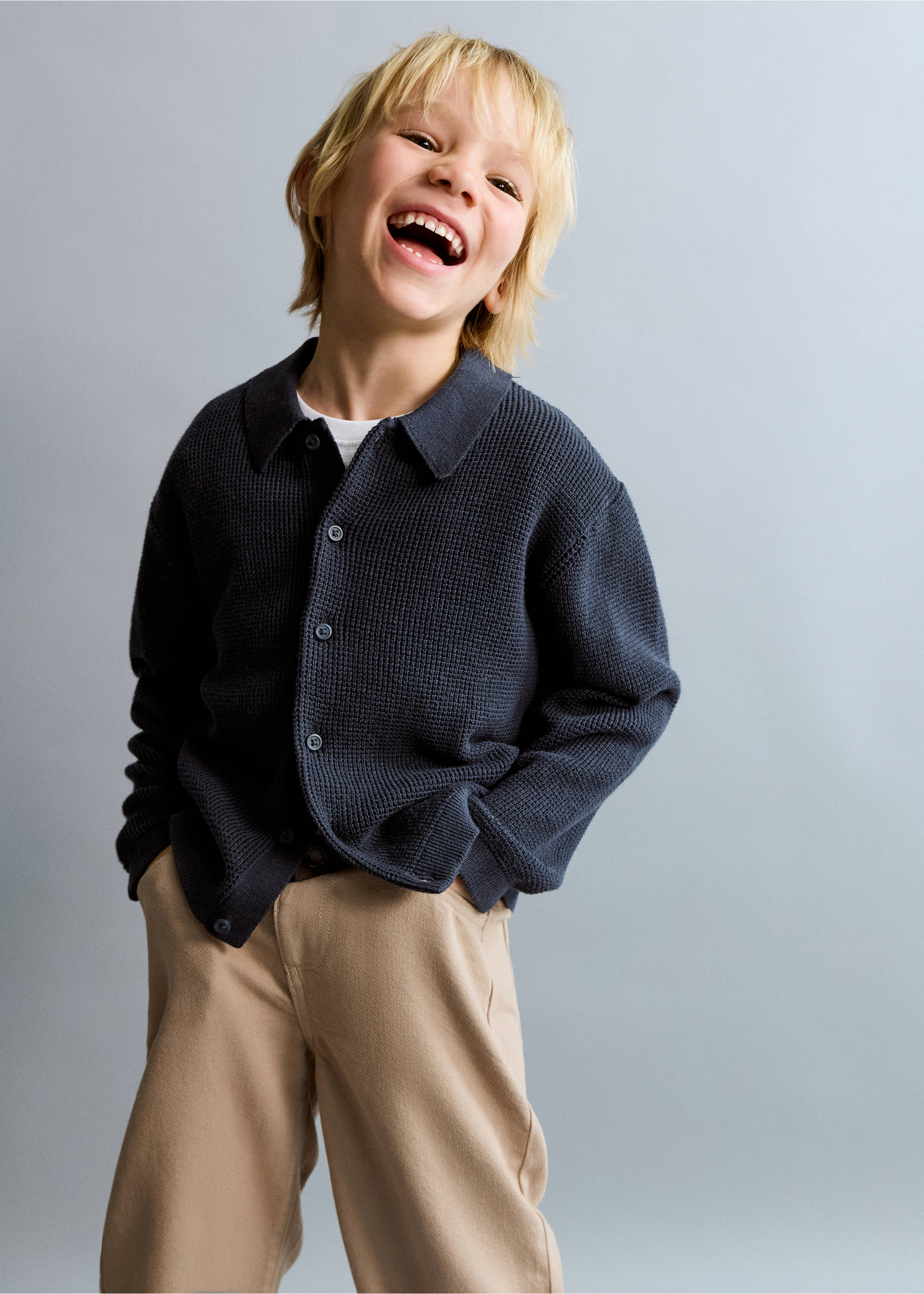 Jersey punto detalle botones - Detalle del artículo 1, Azul marino. Ref: 27036352-00.