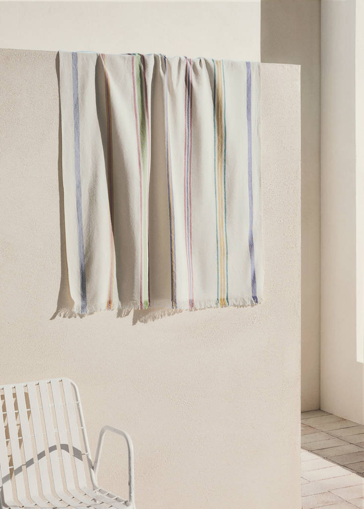 Striped pareo towel