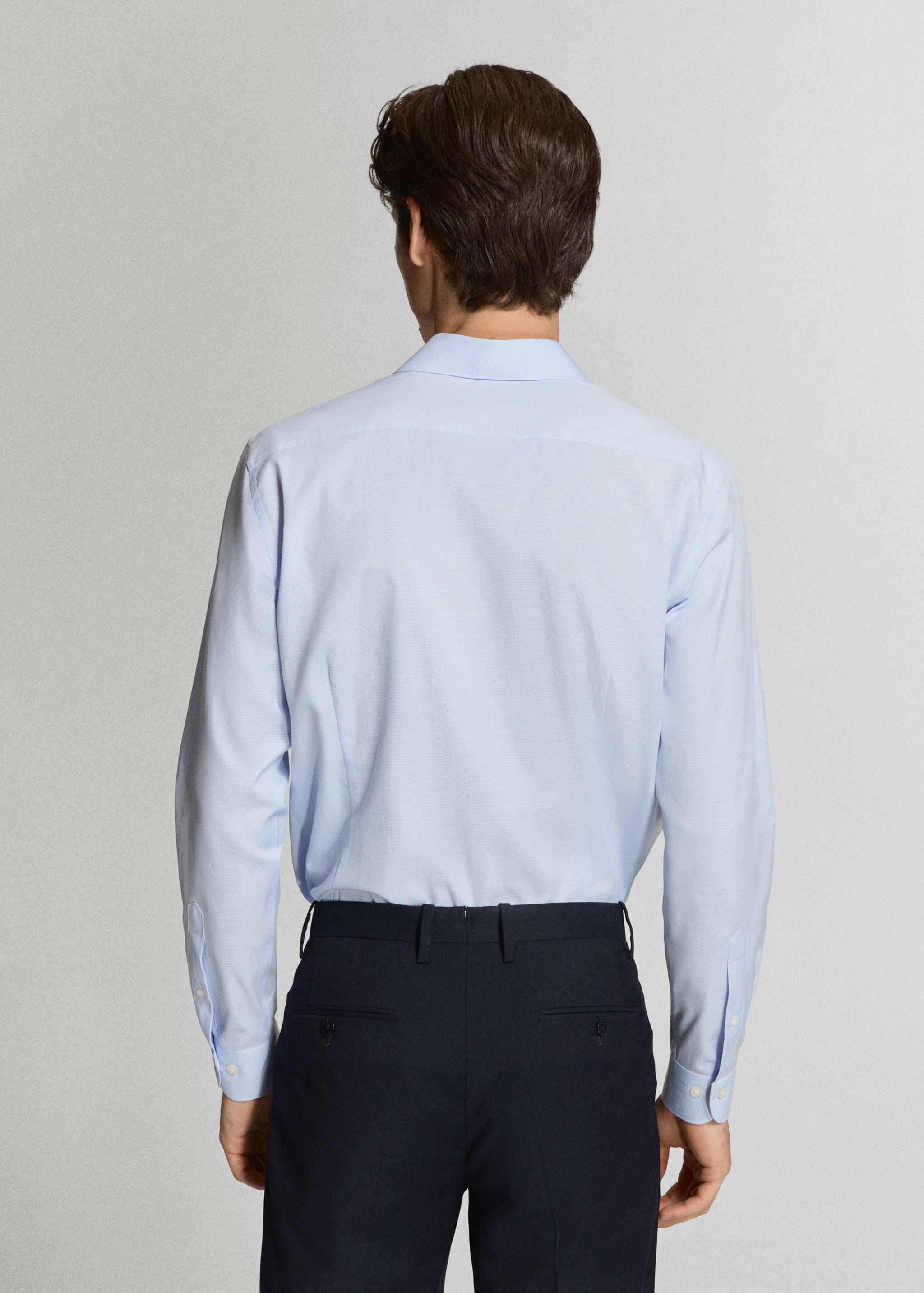 Camisa slim fit 100% algodón - Reverso del artículo