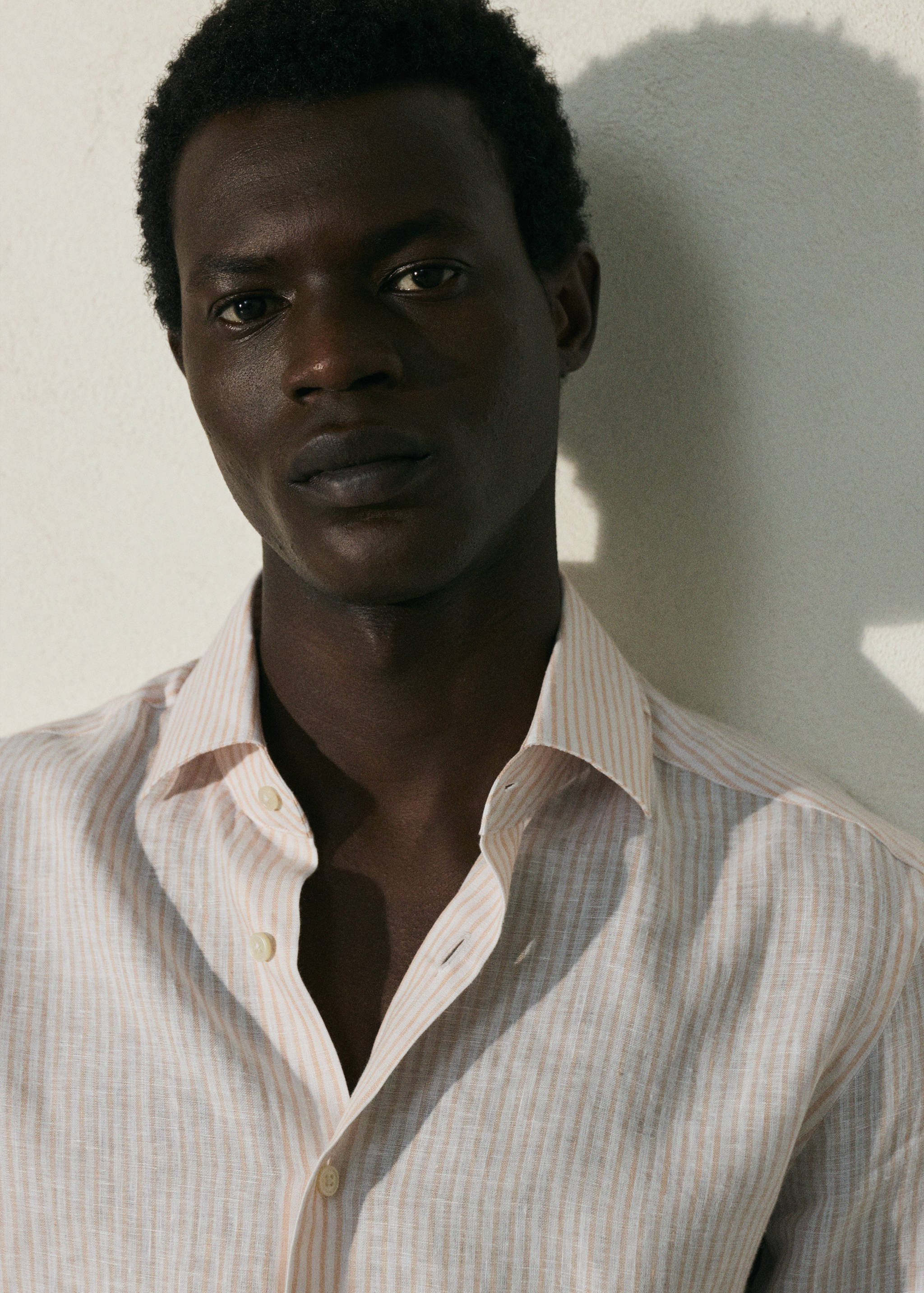 Chemise slim-fit 100 % lin à rayures - Détail de l'article 5