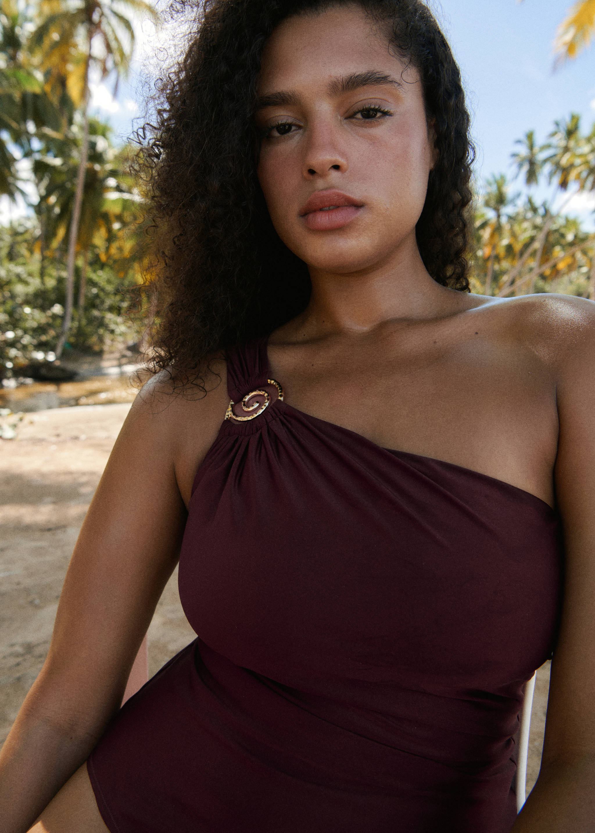 Asymmetric swimsuit with decorative ring - Details of the article 1