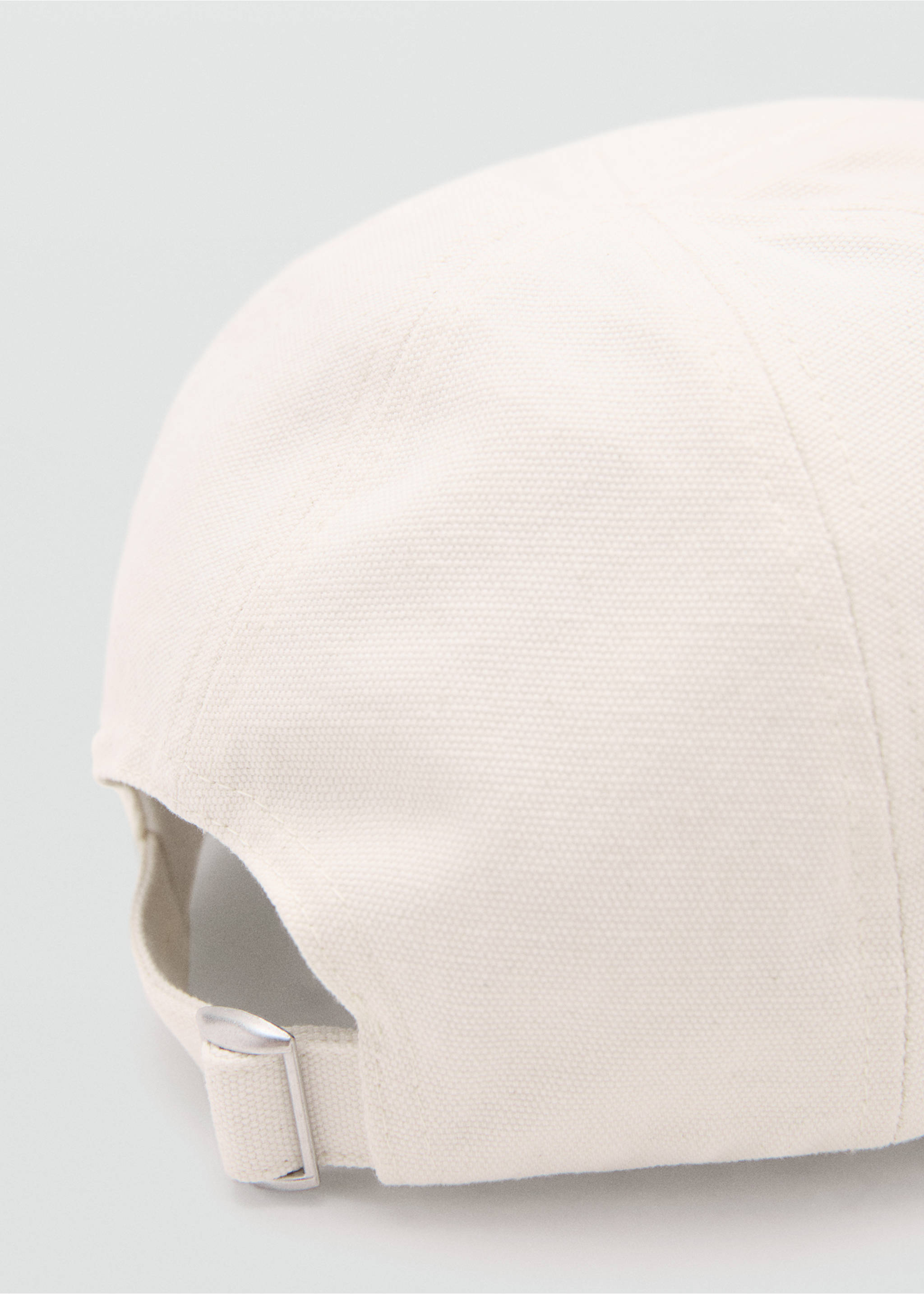 Хлопковая бейсболка с вышивкой - Деталь изделия 2, Экрю. Ref: 27036740-00.