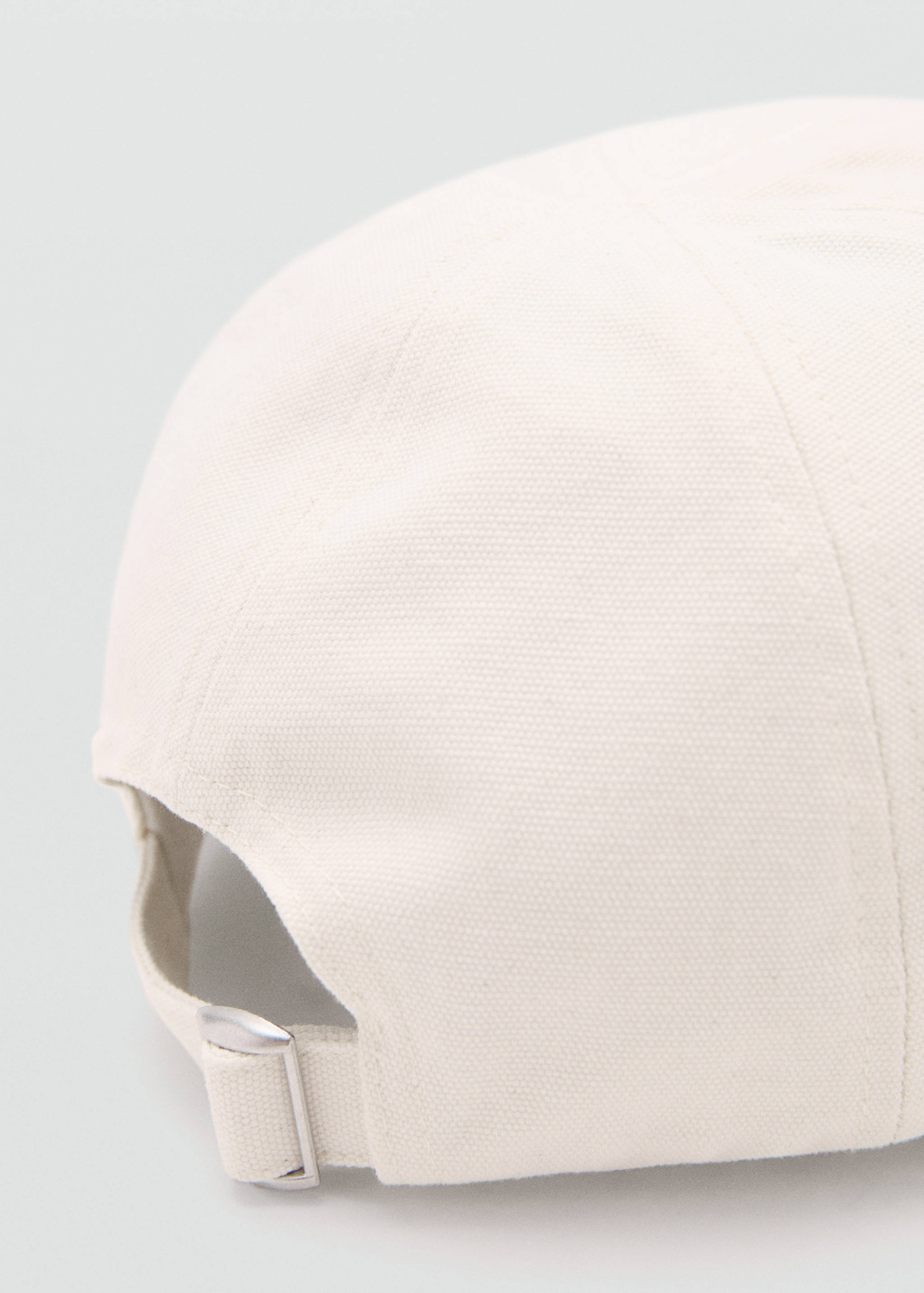 Хлопковая бейсболка с вышивкой - Деталь изделия 2