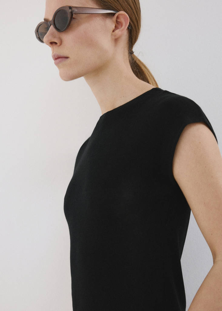 Lyocell jersey with cut-out back — Black