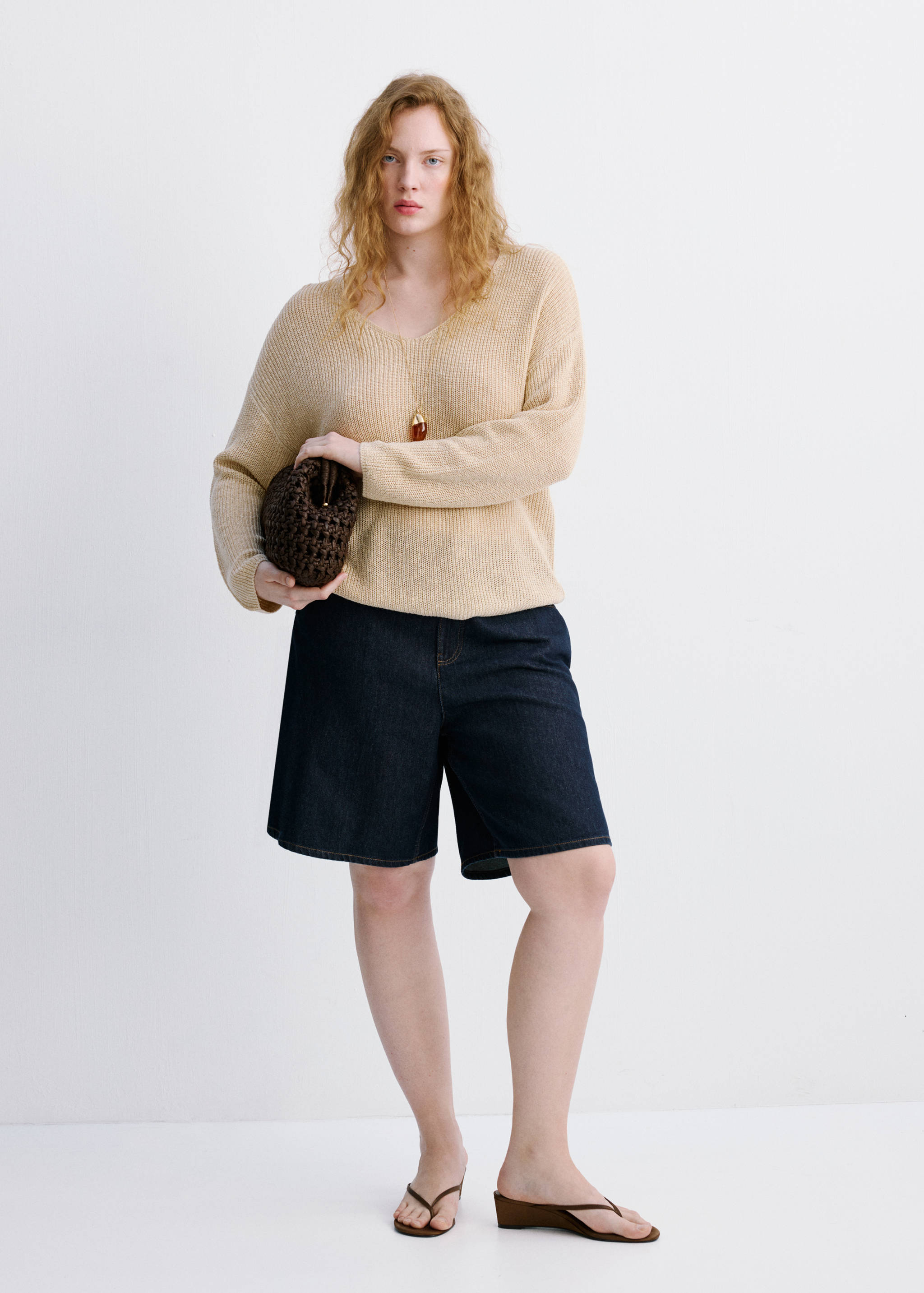 High-waist straight-fit denim shorts - Details of the article 3