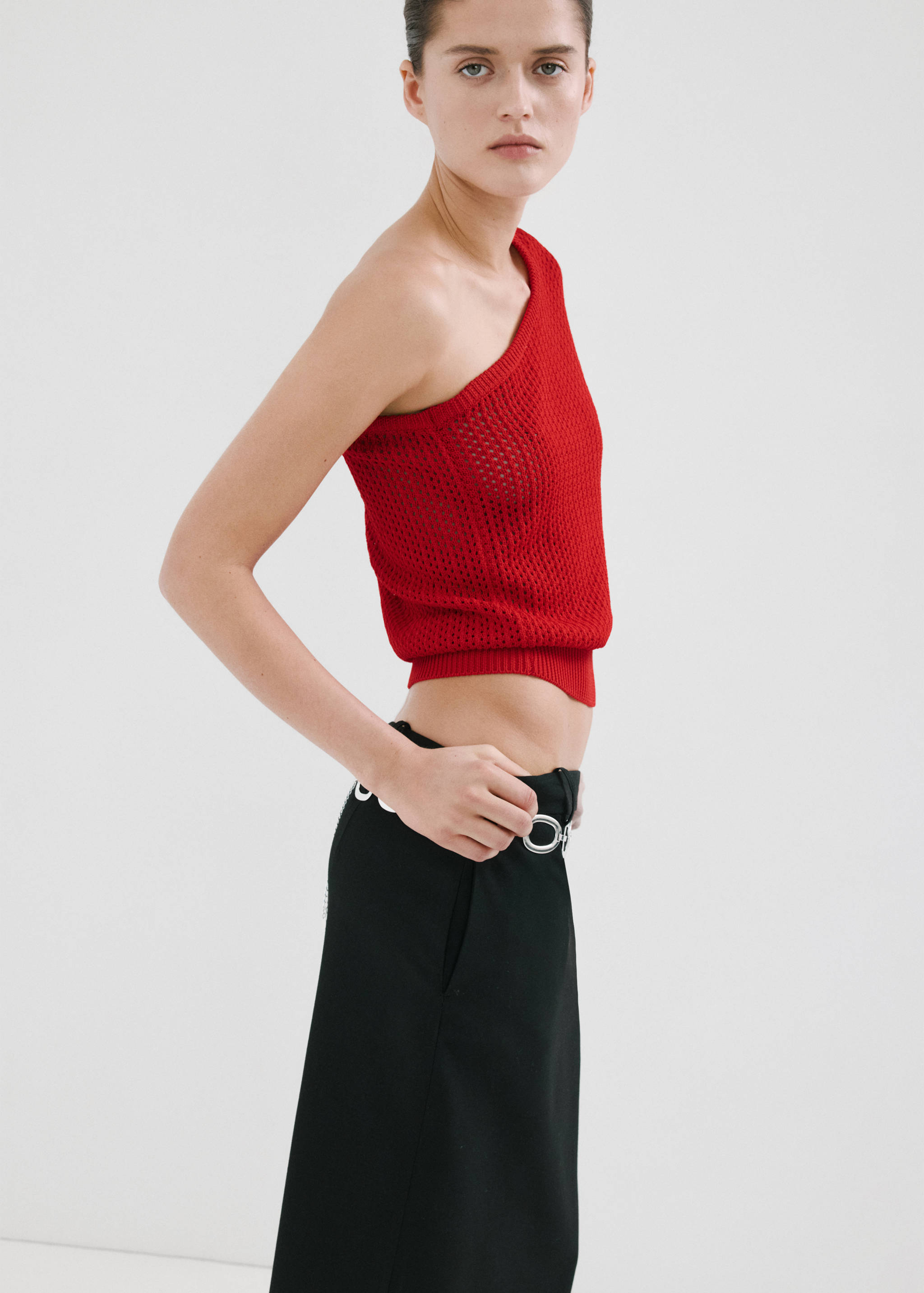 Asymmetric knit sweater - Details of the article 2