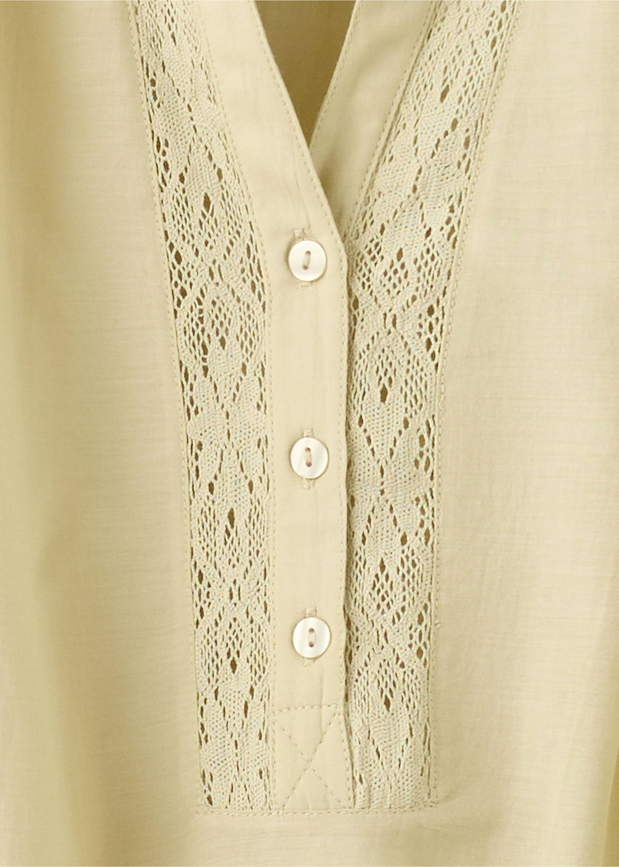 Blusa calados bordados - Detalle del artículo 8, Verde. Ref: 27037146-00.