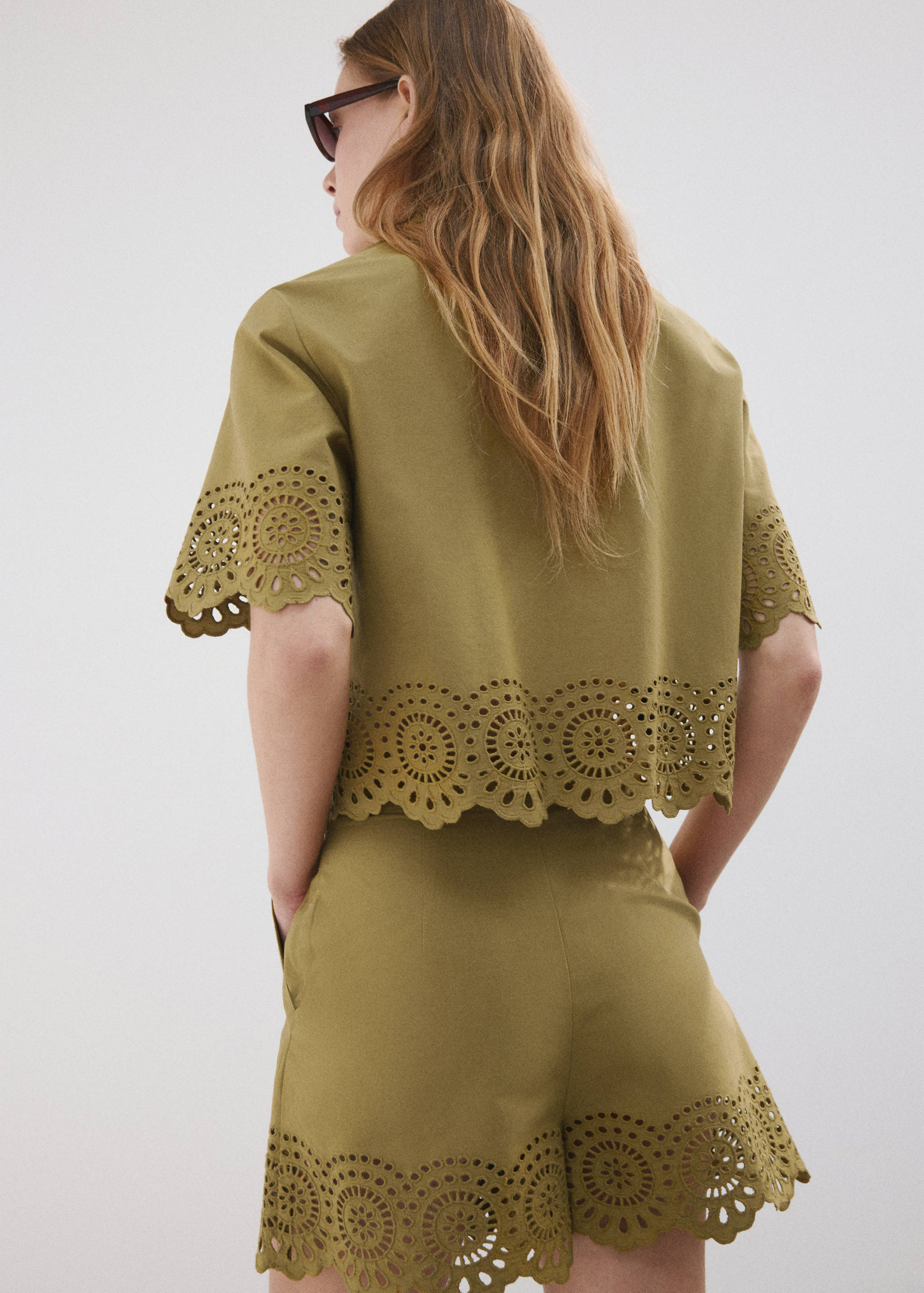 Chemise détails ajourés broderies - Verso de l’article