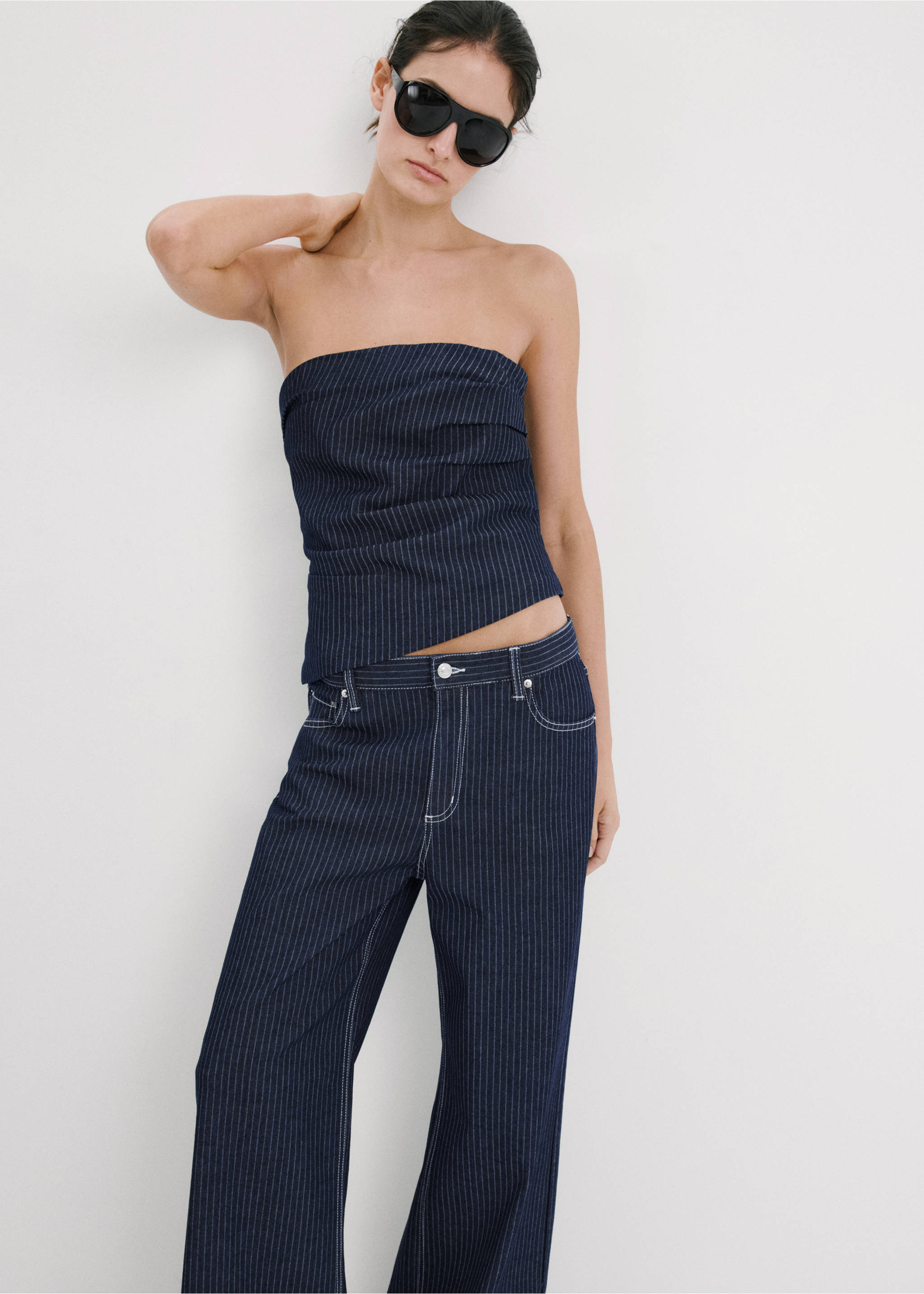 Straight striped jeans - Details of the article 1, Indigo Blue. Ref: 27037150-00.
