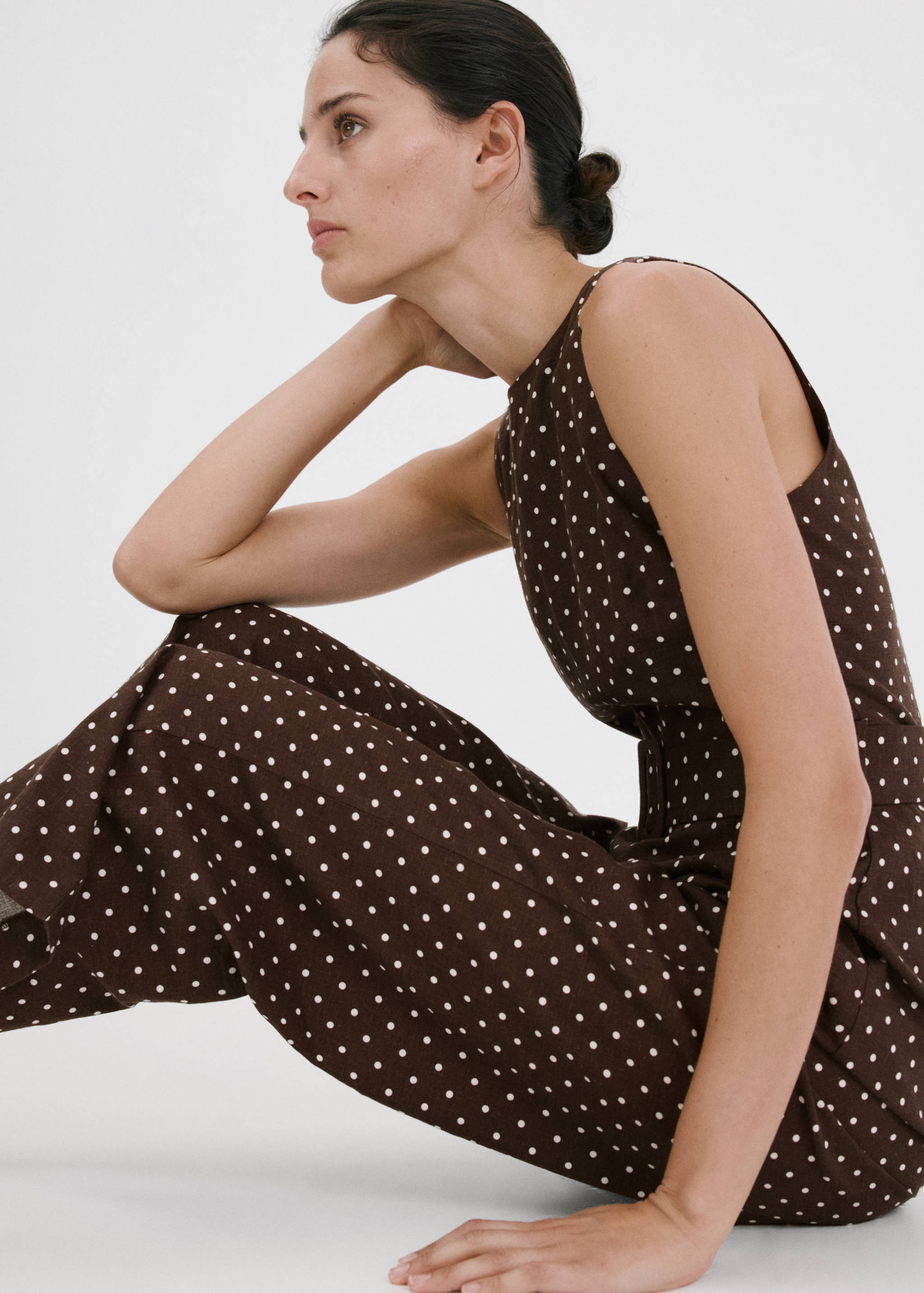 Linen jumpsuit with polka-dot belt - Details of the article 2