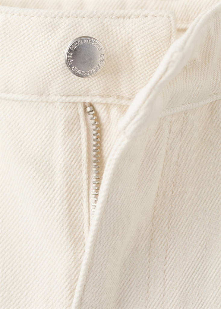 Flower-embroidered straight-fit jeans — Ecru