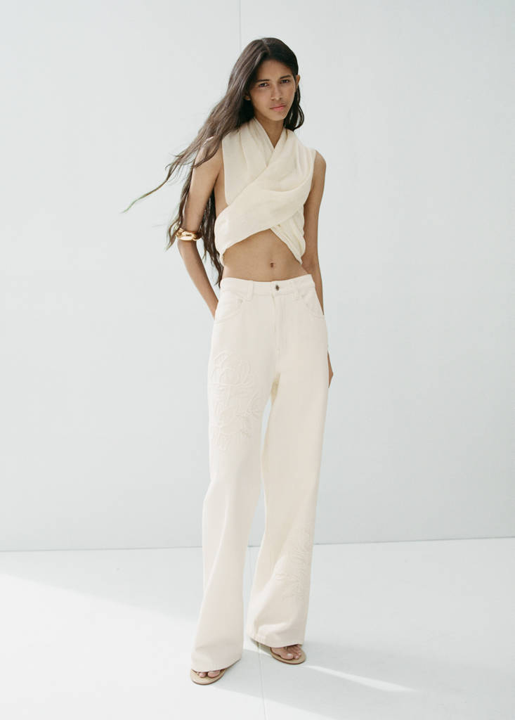 Flower-embroidered straight-fit jeans — Ecru