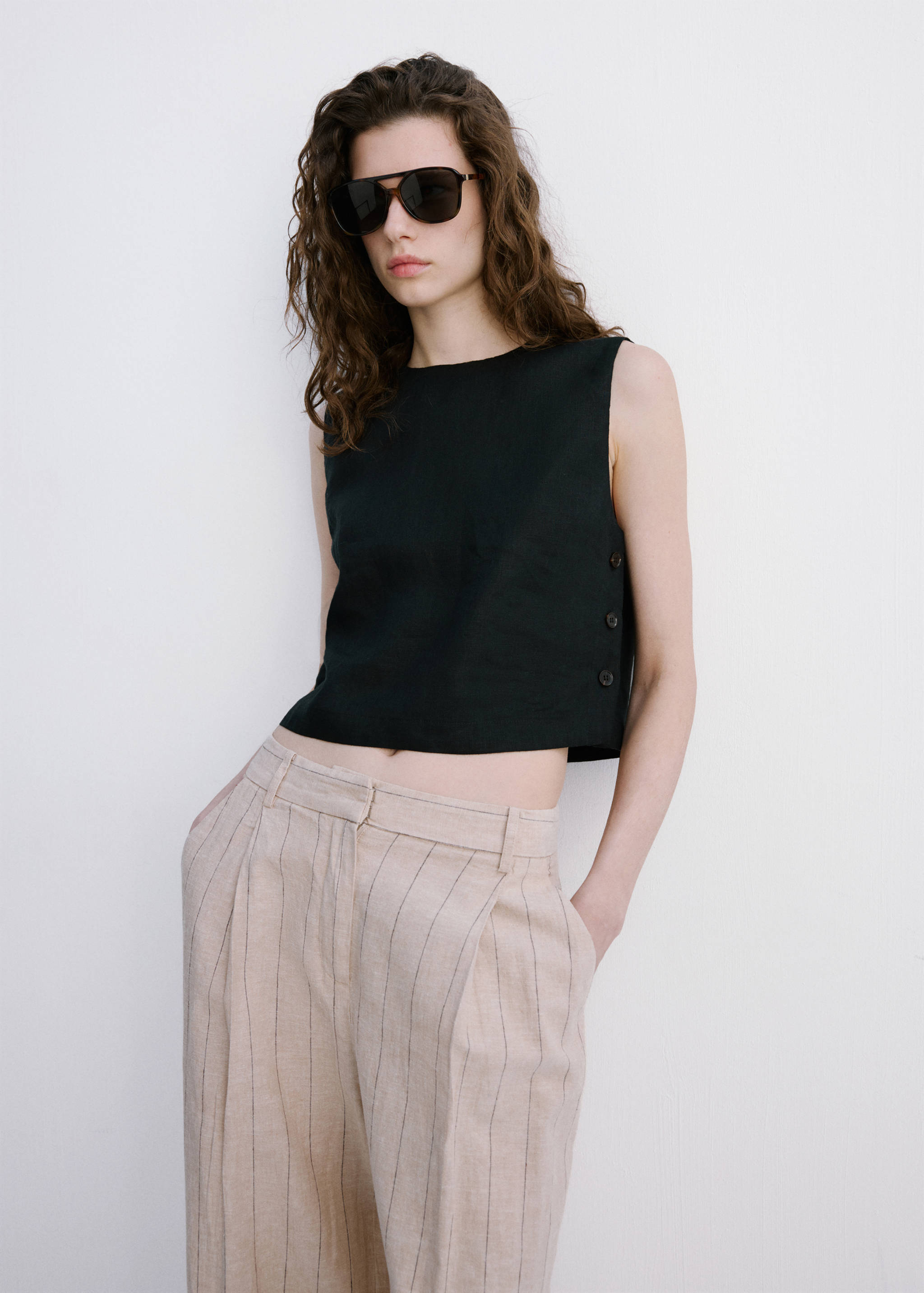100% linen crop top - Details of the article 2