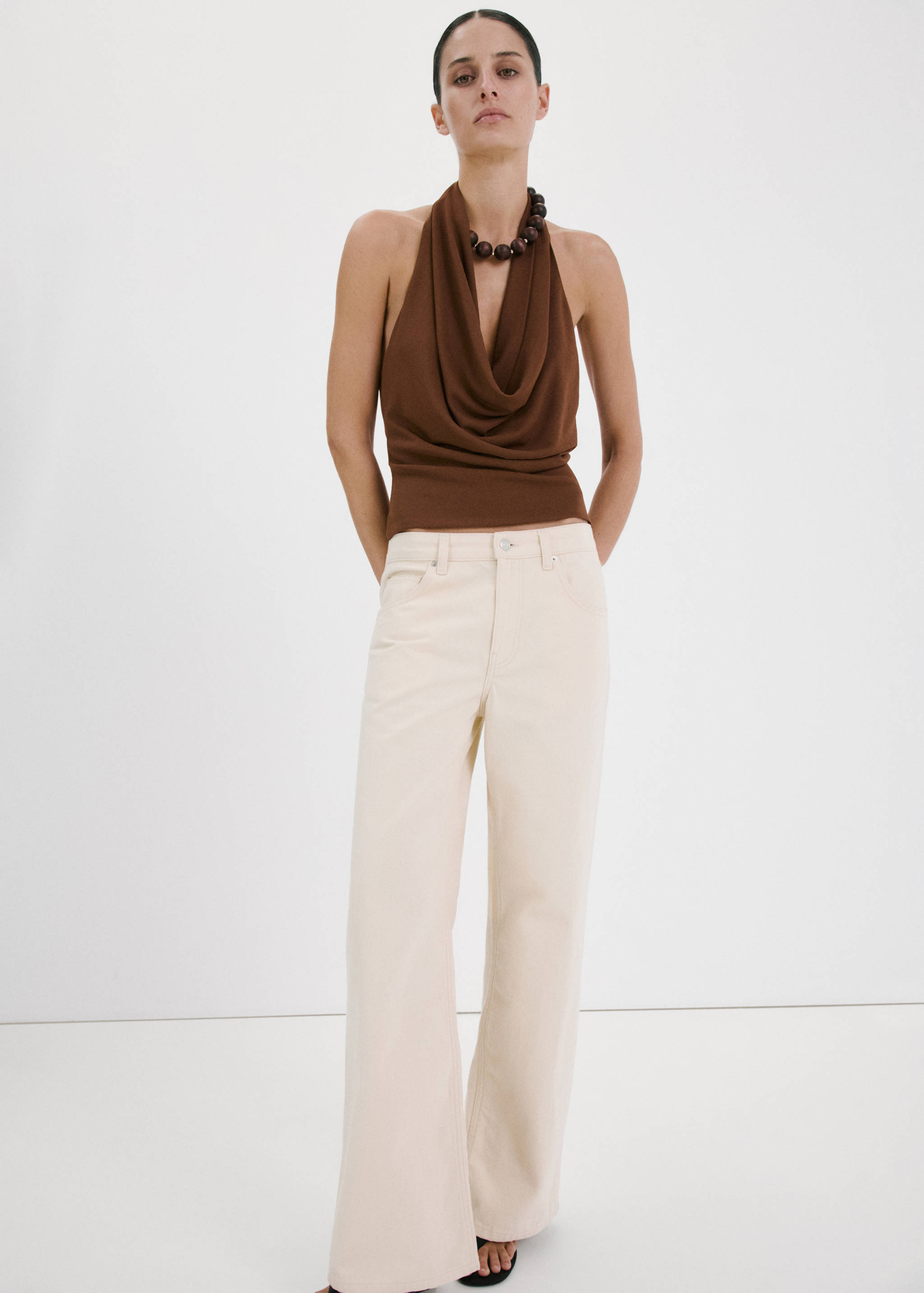 Draped halter top - General plane