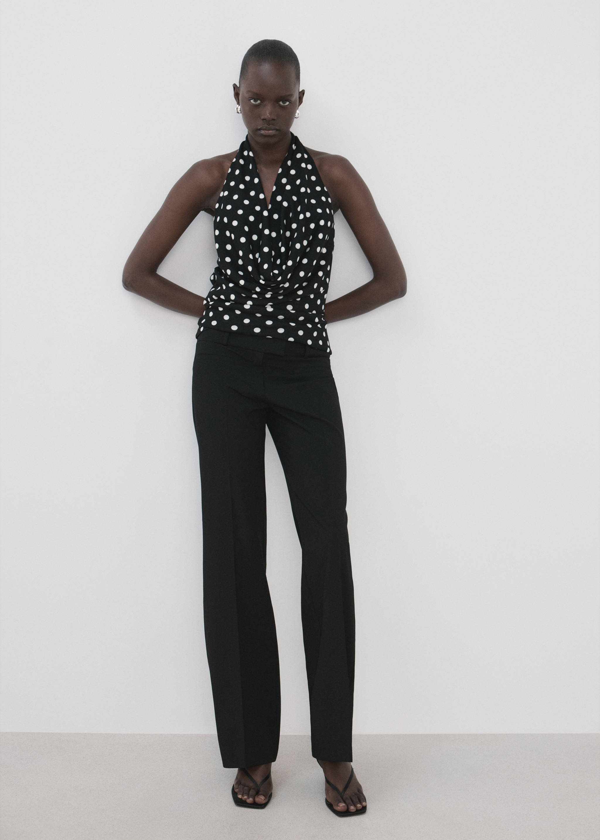 Draped halter top - General plane