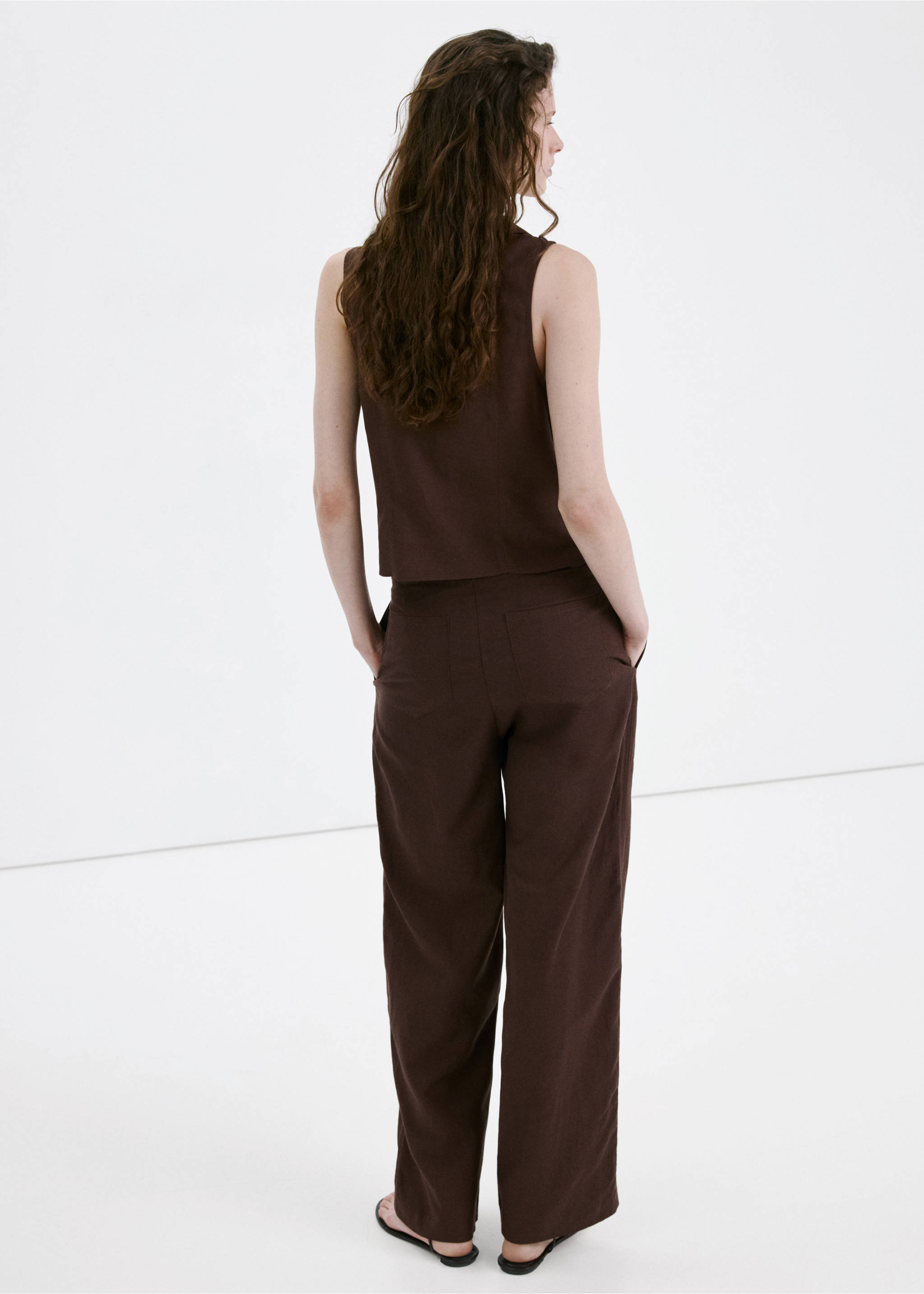 قميص بحمالات مع أربطة - الجهة الخلفية للمنتج, شوكولاتة. Ref: 27037160-00.