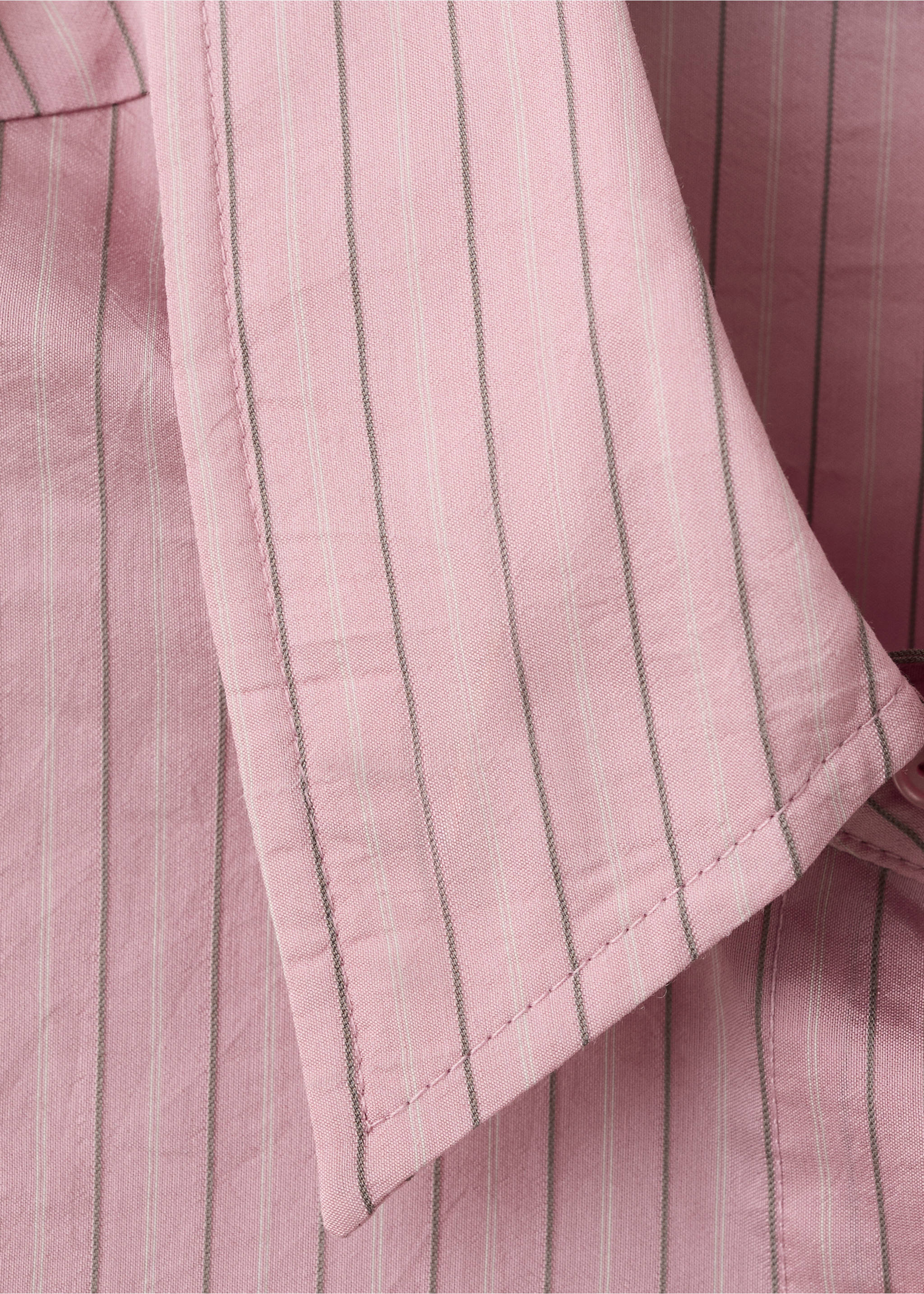 Lyocell striped shirt - Details of the article 8, Pastel Pink. Ref: 27037161-00.